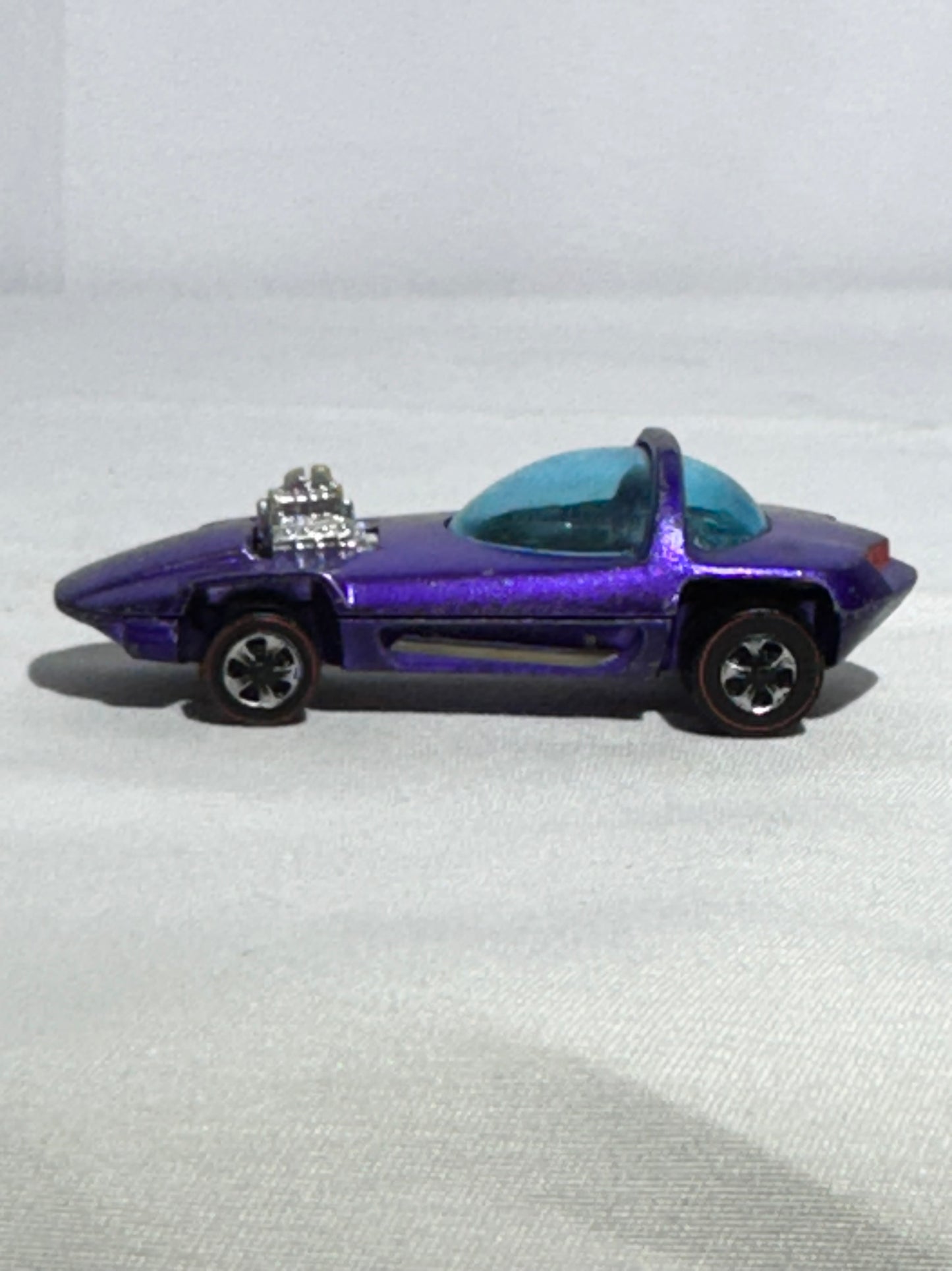Hot Wheels Redline 1968 Silhouette – Purple – Sweet 16 Series – Mattel
