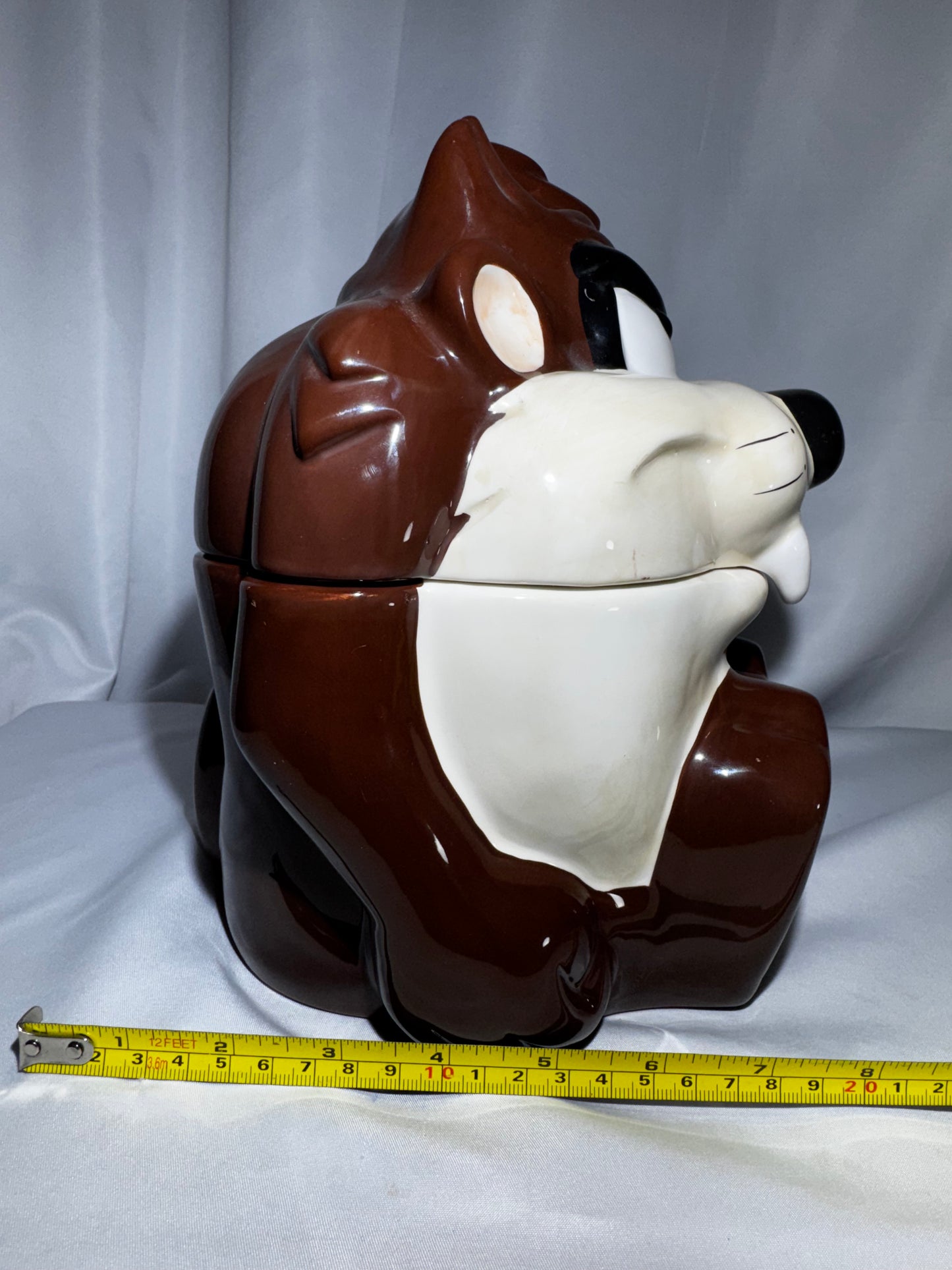 Warner Bros Taz Cookie Jar Canister 1995 Looney Tunes 9.5” Airtight Lid Vintage