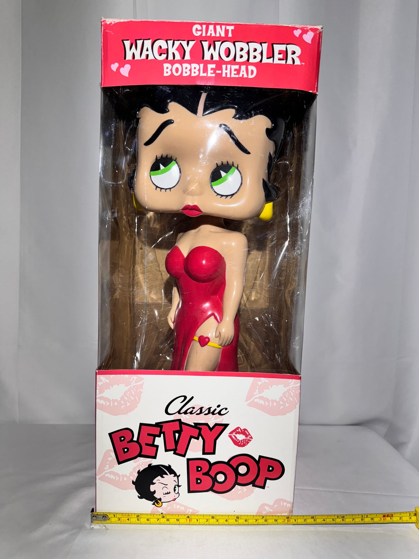 Funko - 18” Classic Betty Boop - Giant Wacky Woobler Bobble Head