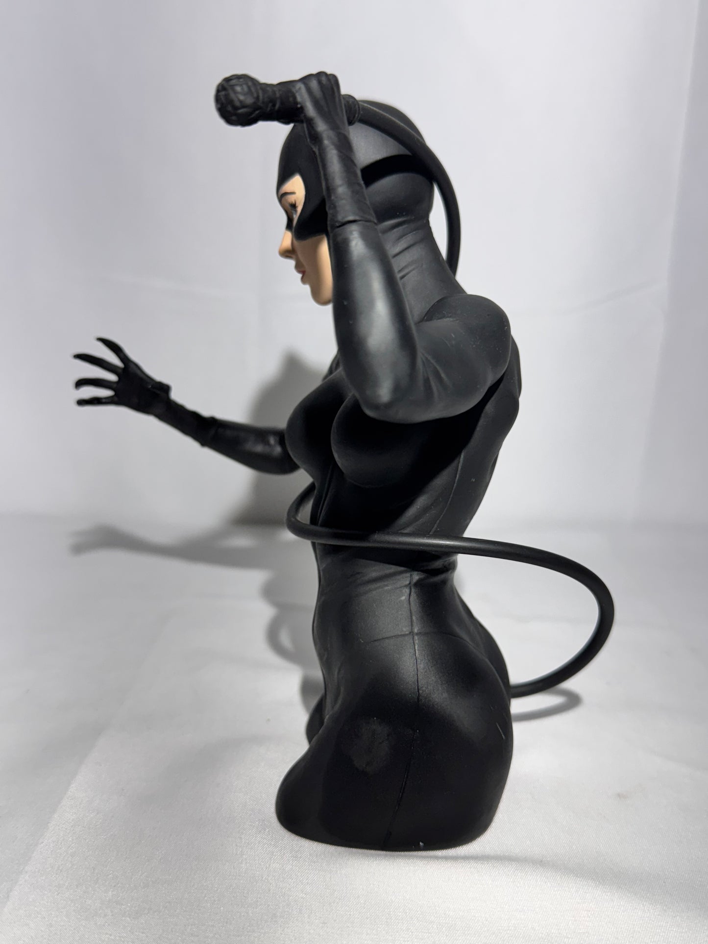 Catwoman Bust Bank – Stock #45341 – DC Comics