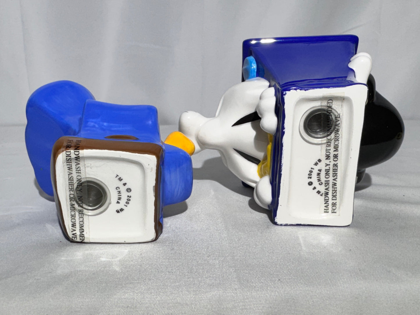 Tweety & Sylvester Salt and Pepper Shaker Set – Warner Bros. Looney Tunes (2001)