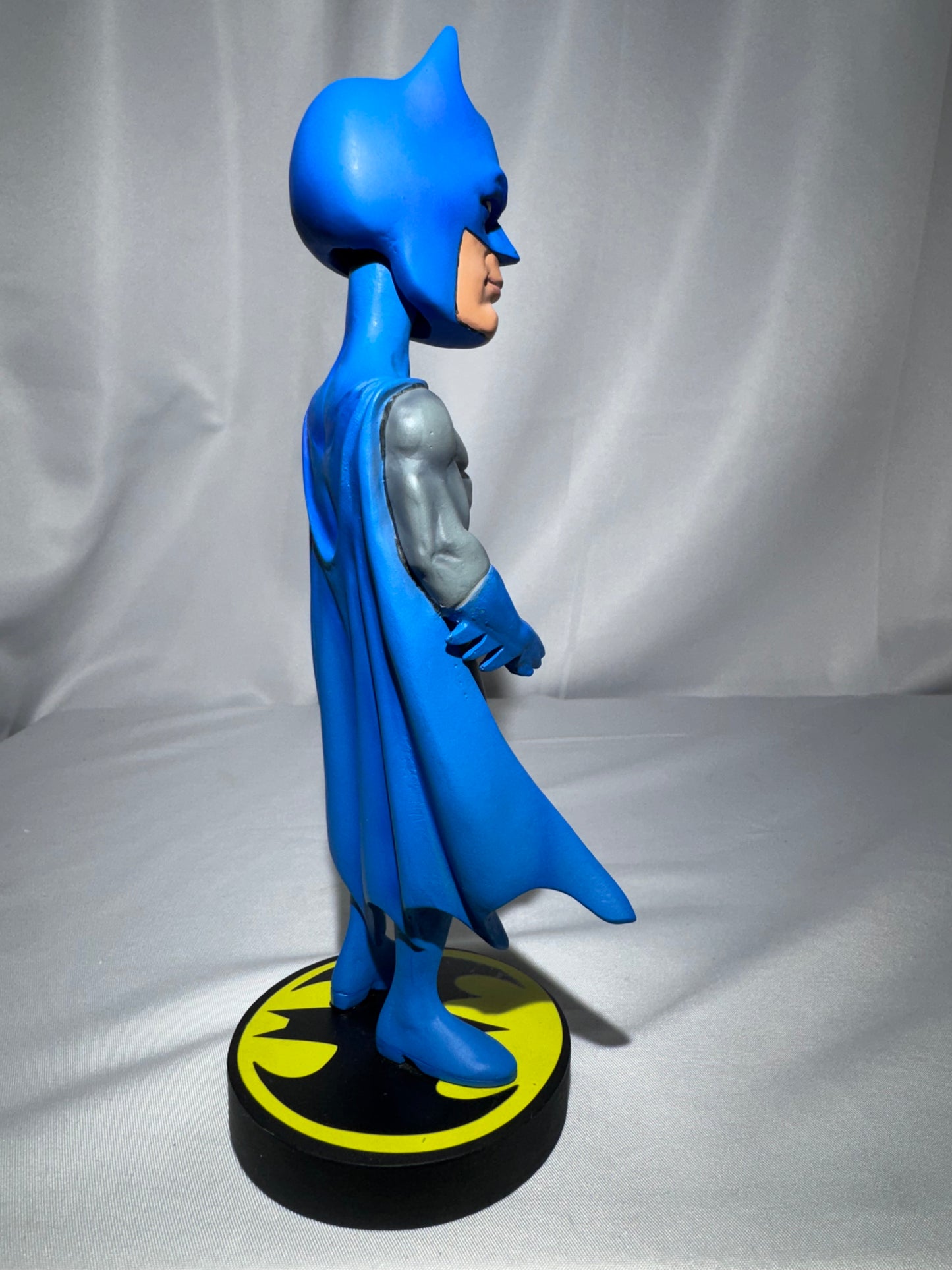 NECA DC Originals Batman Head Knocker 8” Bobblehead Blue Gray Suit Resin