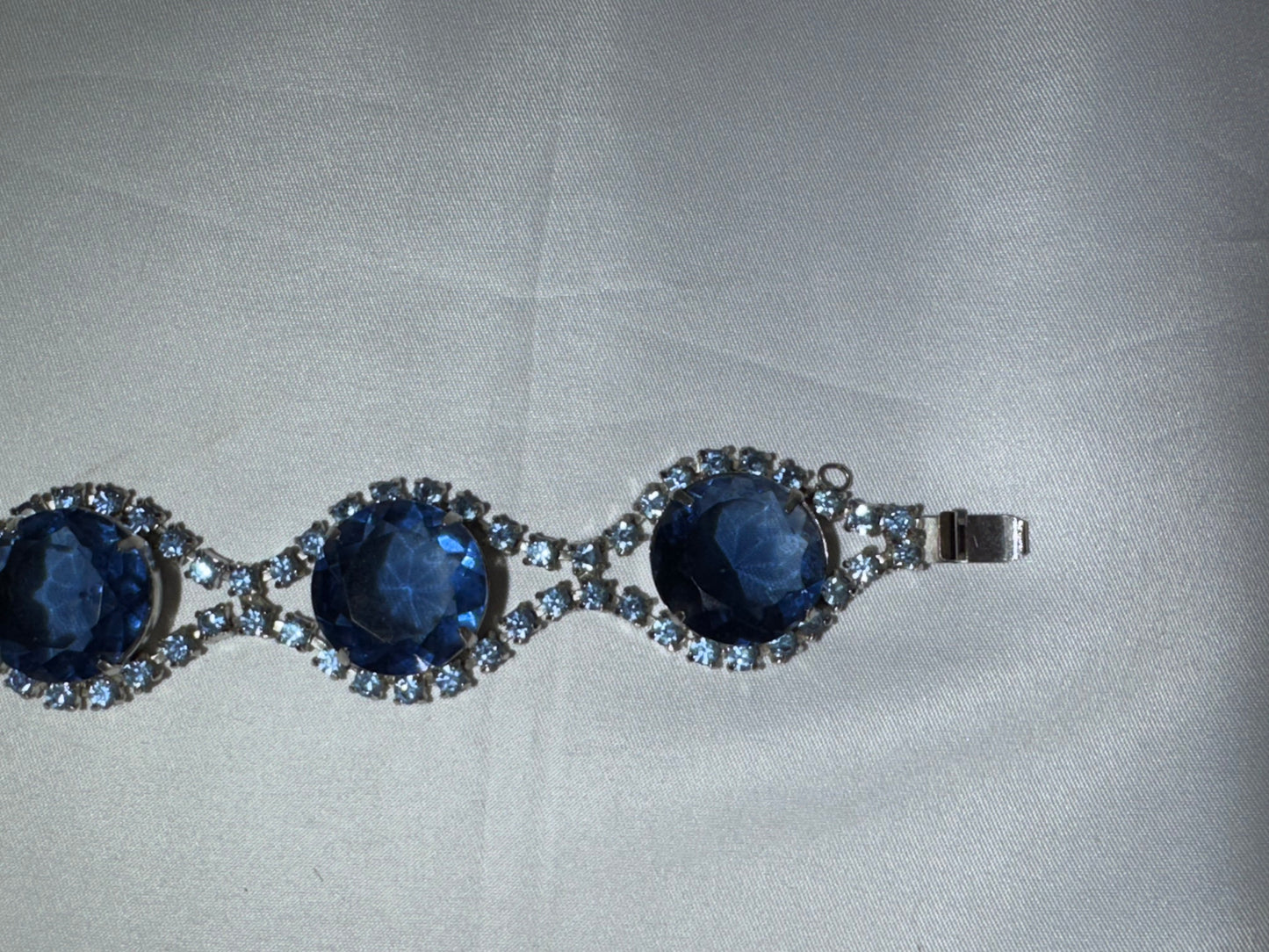 Vintage 1950s-60s Blue Rhinestone Link Bracelet Silver Tone Sapphire Glass