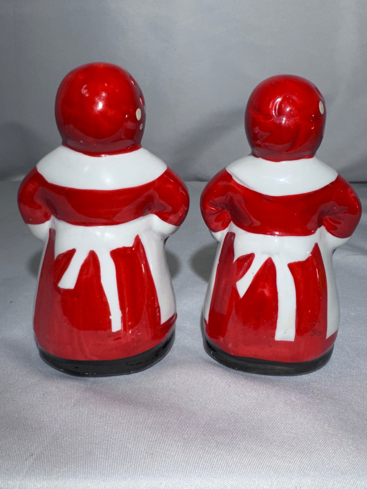 Vintage Black Americana Salt & Pepper Shakers – Hand-Painted Ceramic Figurines – Mid-Century Collectibles