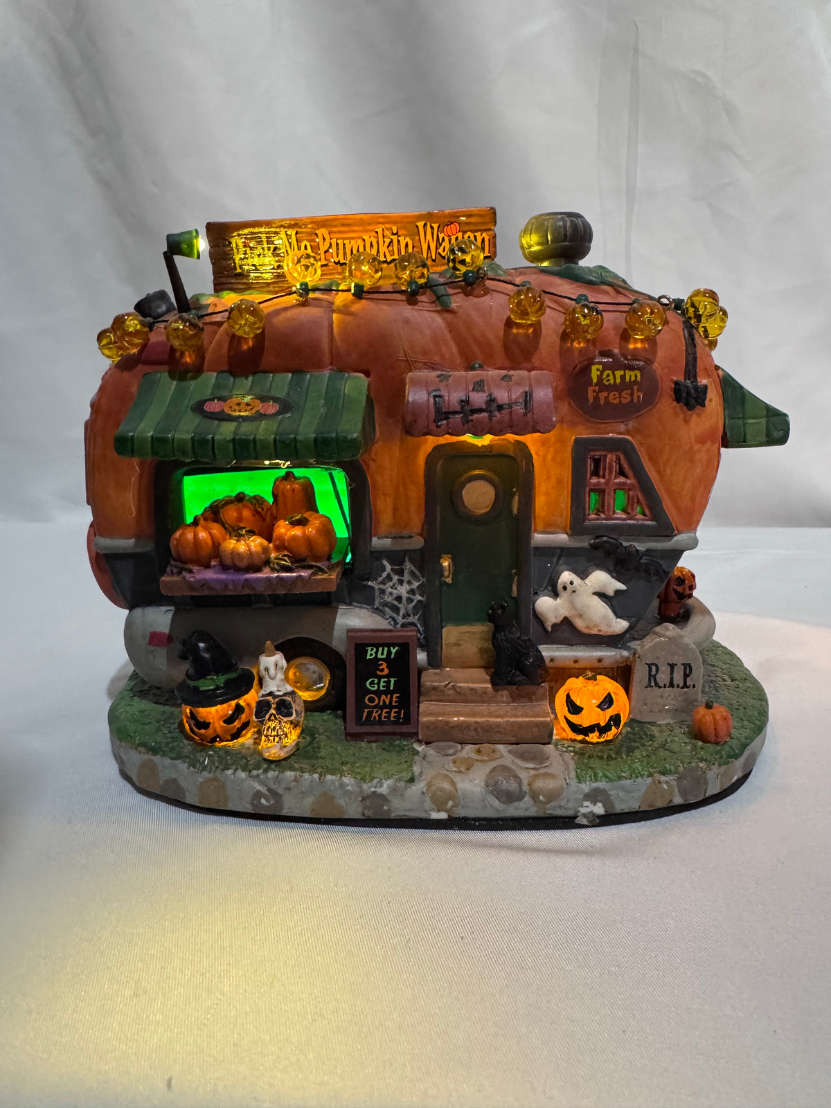 Lemax Spooky Town Pick Me Pumpkin Wagon #95444 – 2019 – Original Box