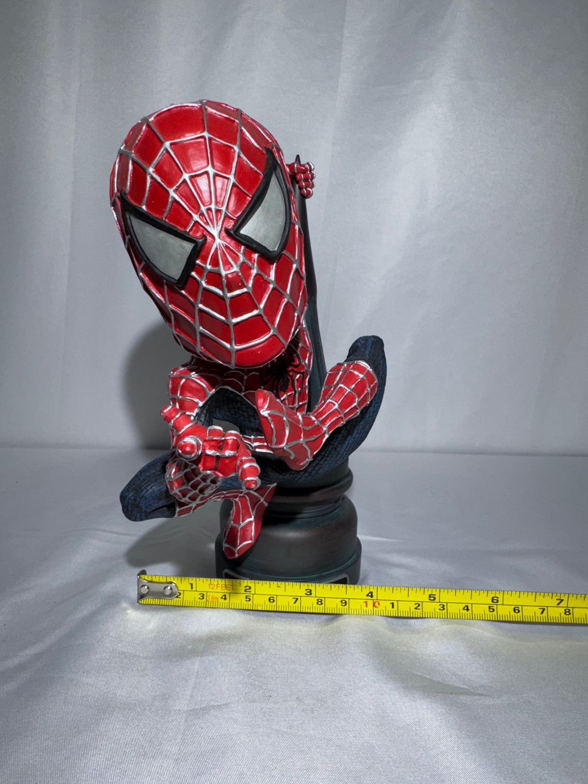 2004 NECA Extreme Head Knockers Spider-Man 2 Bobblehead – With Original Collector Box