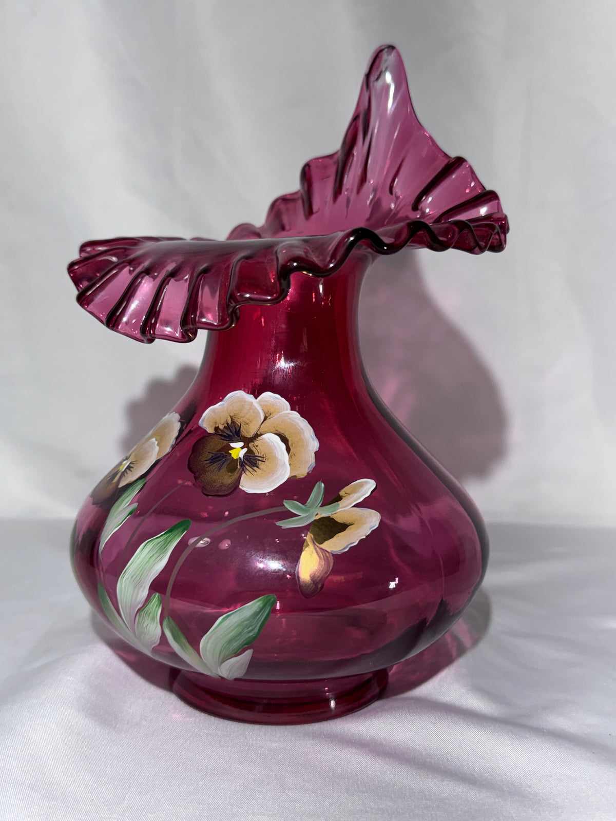 Vintage Fenton Cranberry Jack-in-the-Pulpit Vase – Hand-Painted Pansies – D. Cutshaw – 8.5”