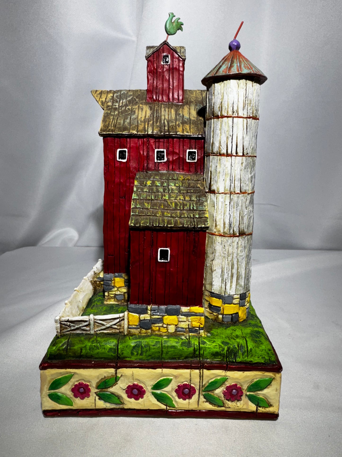 Jim Shore Heartwood Creek “Strength and Plenty” Red Barn Figurine – 2004