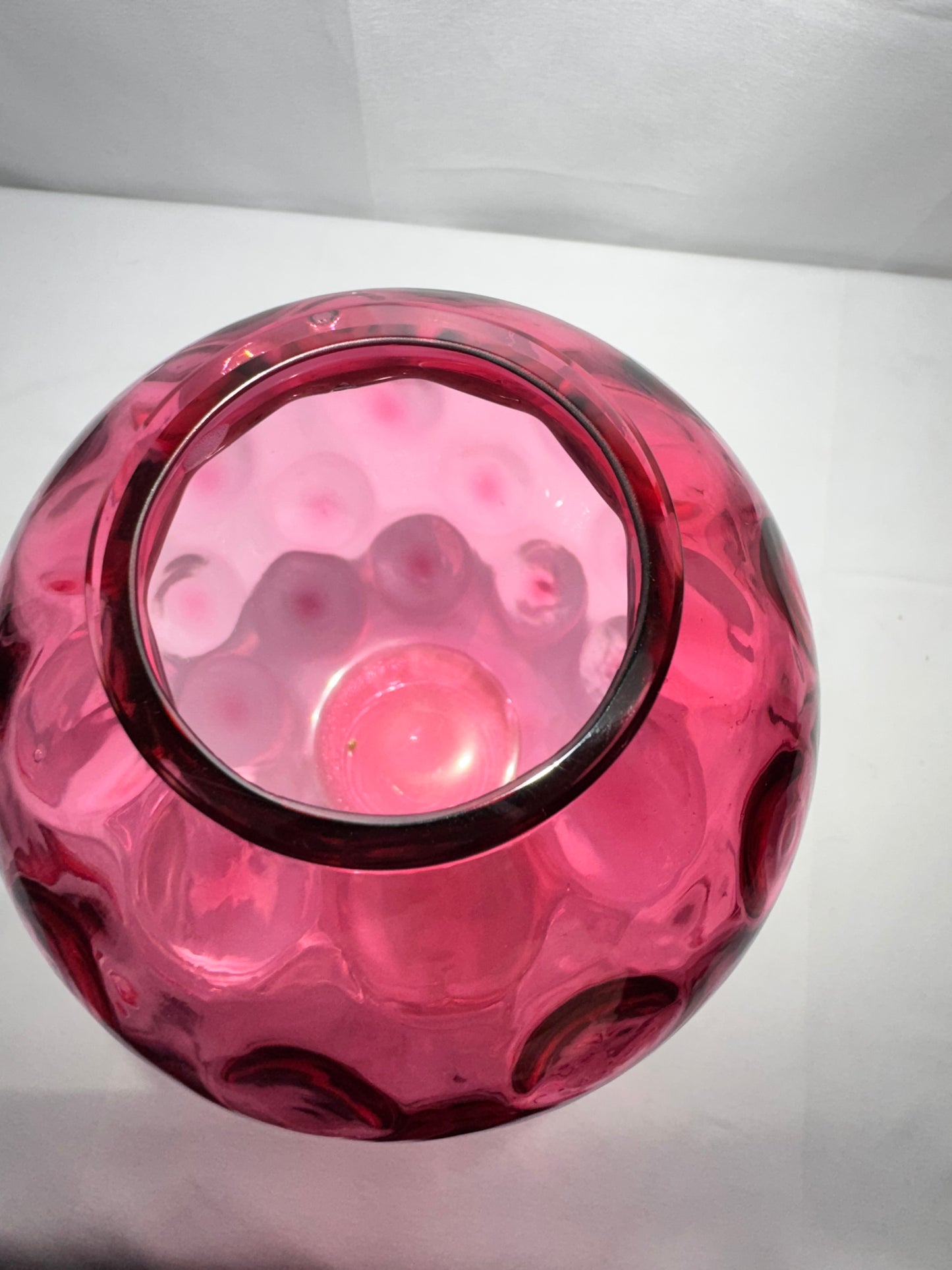 Fenton Coin Pedestal Ivory Ball Rose Bowl – Cranberry & Milk Glass