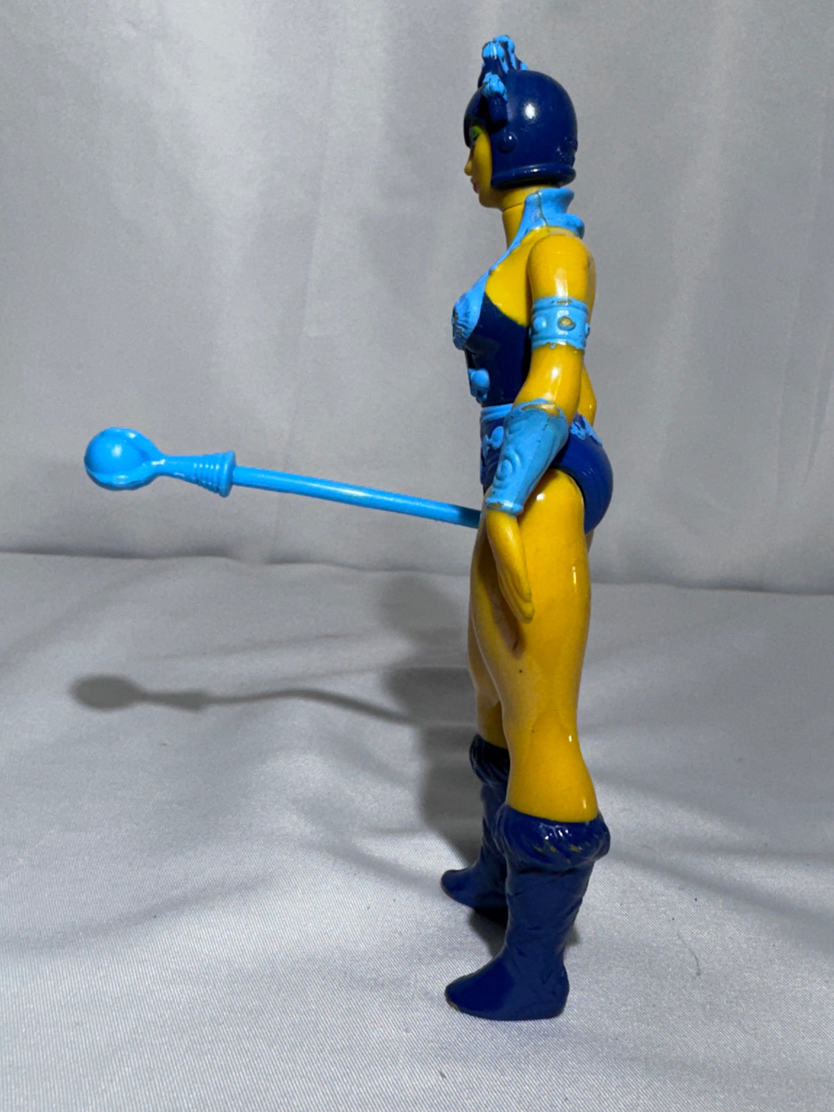Vintage 1982 Mattel Masters of the Universe Evil-Lyn Action Figure