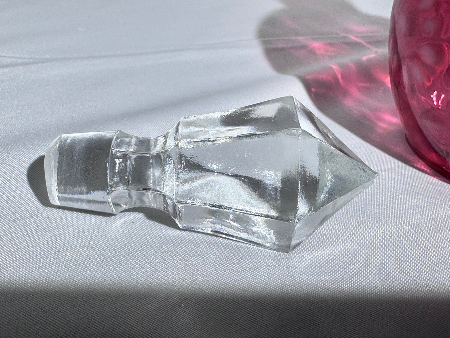 Vintage Cranberry Opalescent “Daisy & Fern” Glass Cruet – 7” – Faceted Stopper