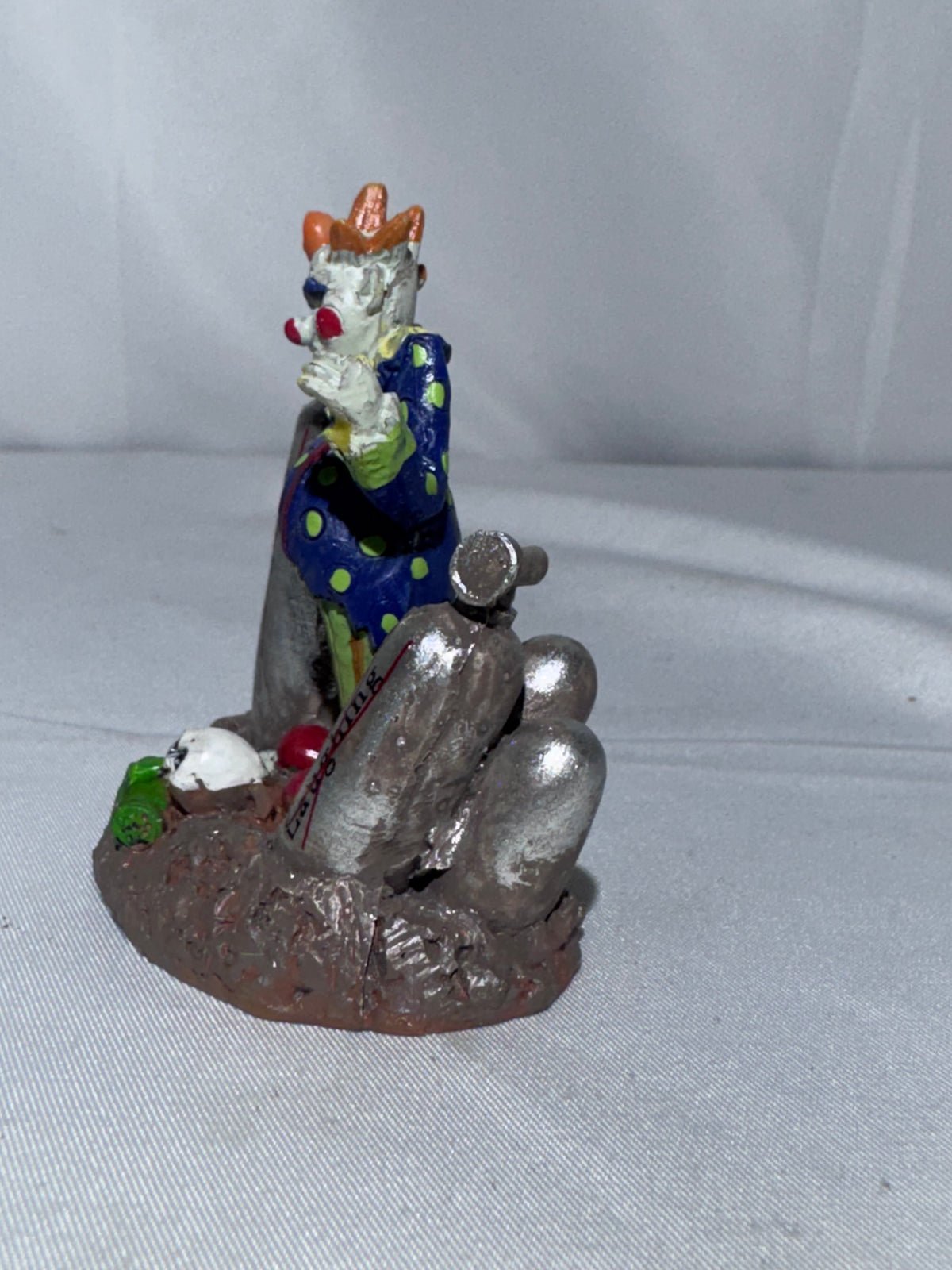 Lemax Spooky Town Balloon Clown #32103 – 2013 Halloween Figurine