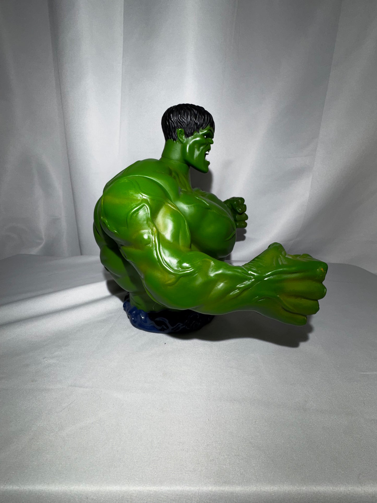 Hasbro 2008 Marvel The Incredible Hulk Bank Moving Arms 9” Figure Coin Bank w/ Stopper