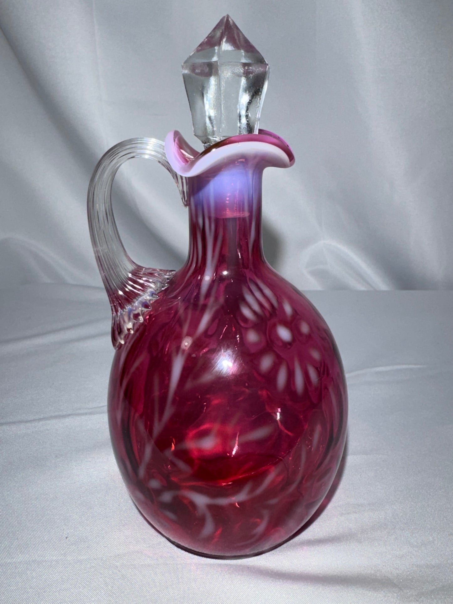 Vintage Cranberry Opalescent “Daisy & Fern” Glass Cruet – 7” – Faceted Stopper