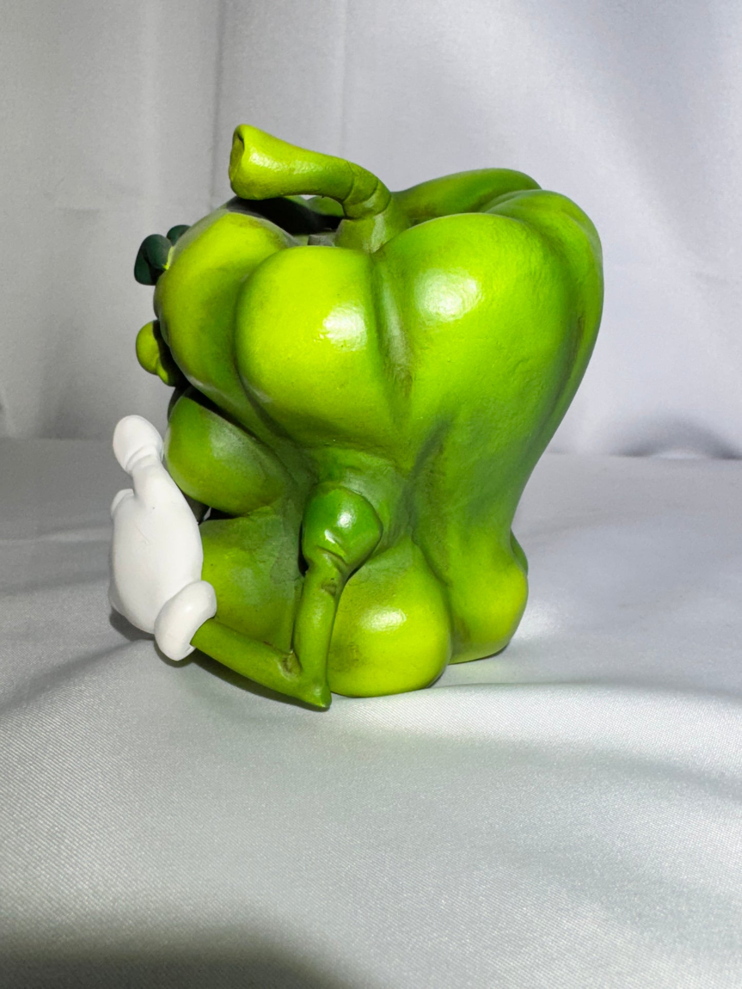 Vintage Giggling Groceries Green Bell Pepper Ceramic Figurine