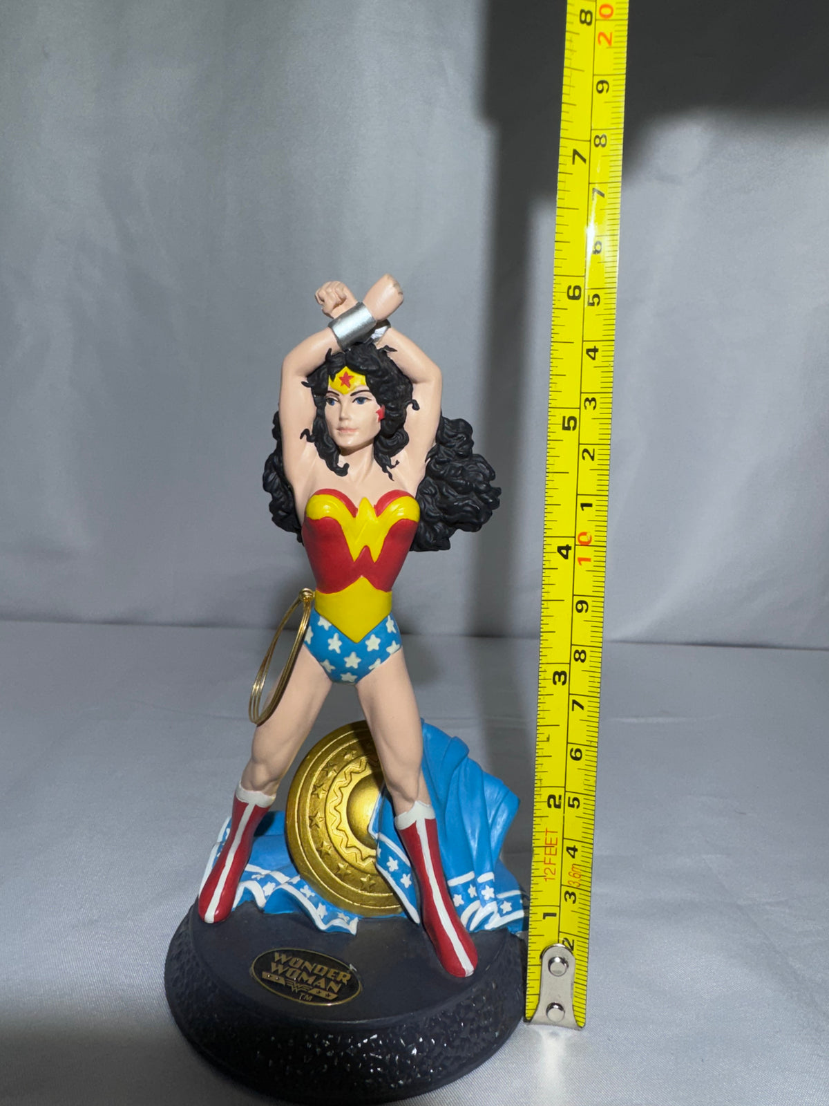 Hallmark 1996 DC Super Heroes Modern Era Wonder Woman Figurine – “Warrior of Strength and Wisdom”