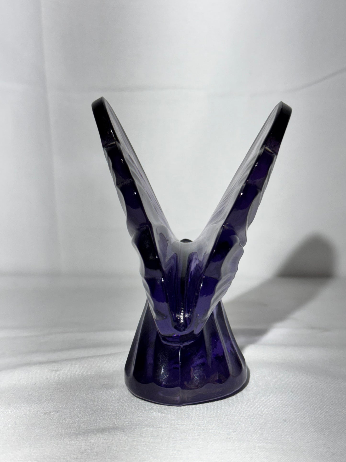 Vintage Fenton Amethyst Glass Butterfly – Lovely Display or Paperweight
