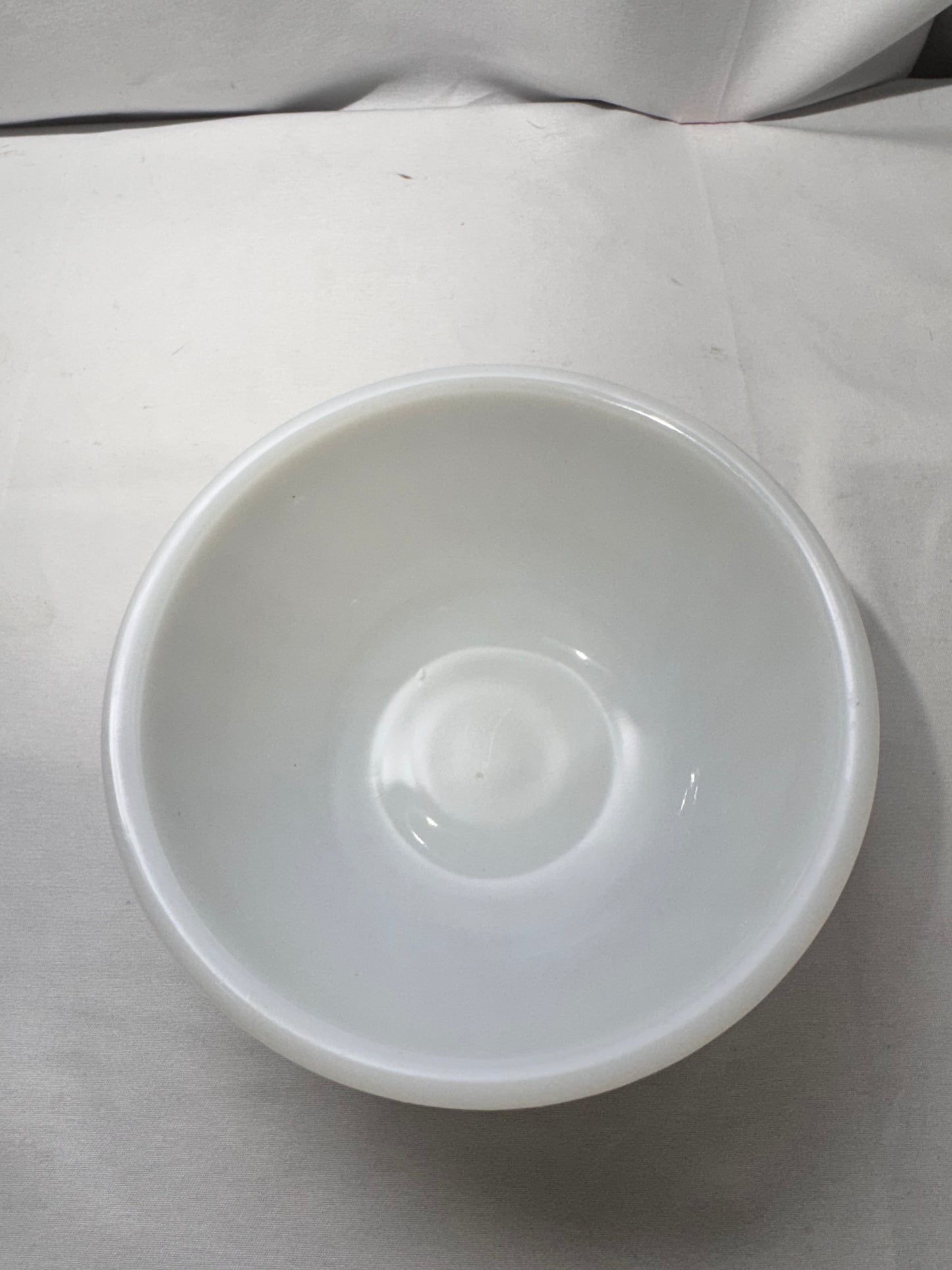 Vintage Anchor Hocking Fire-King White Swirl Milk Glass Nesting Mixing Bowls – Set of 5