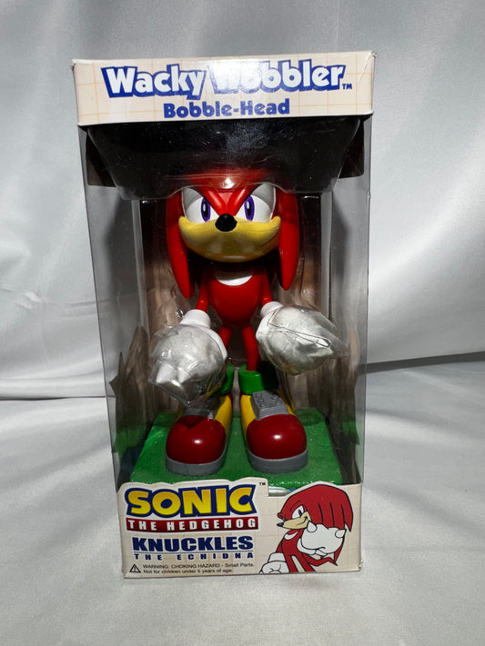 Funko Wacky Wobbler Knuckles the Echidna Bobble-Head Sonic the Hedgehog Figure