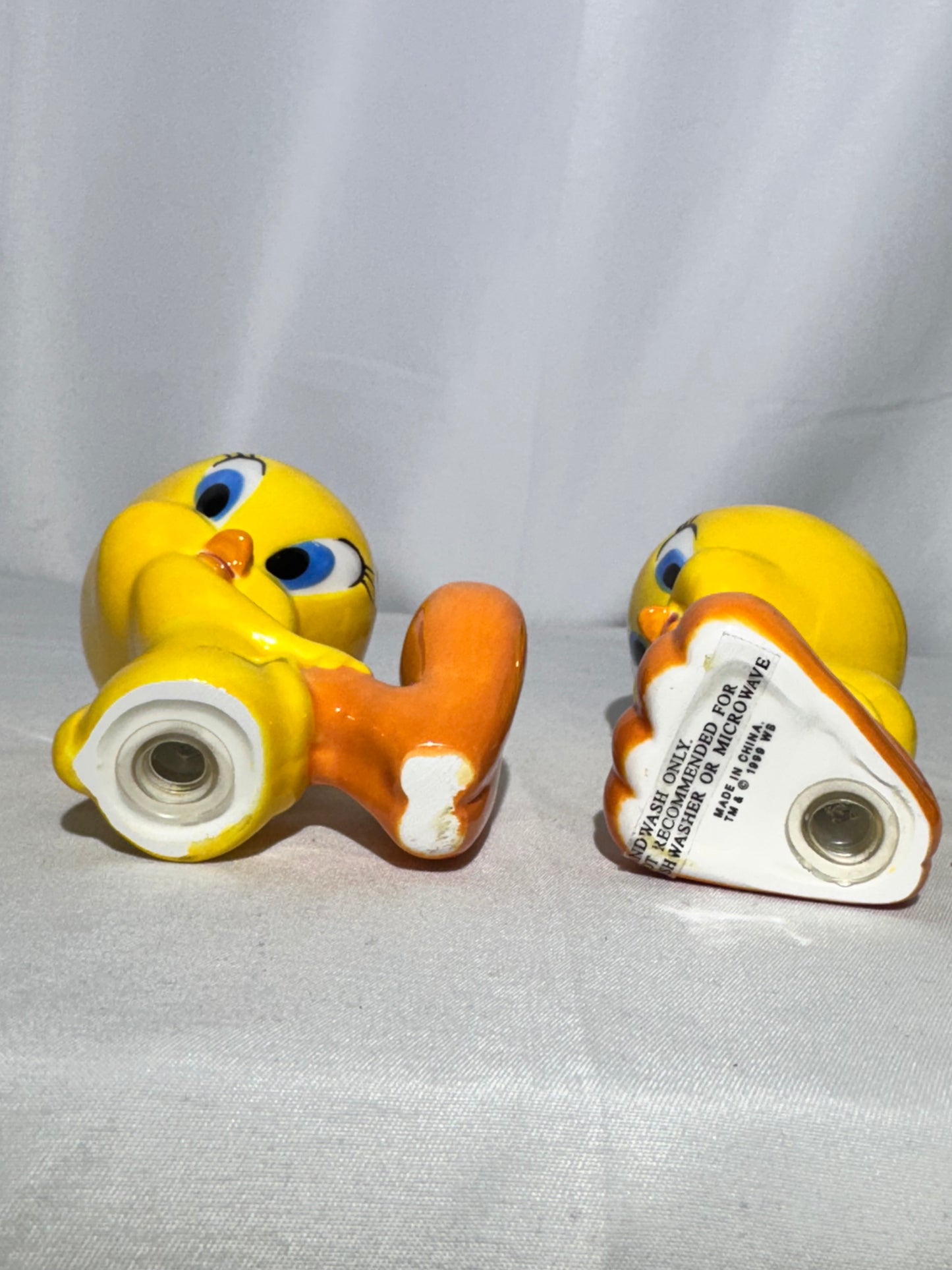 Tweety Bird Salt & Pepper Shaker Set – Warner Bros. Looney Tunes (1999)