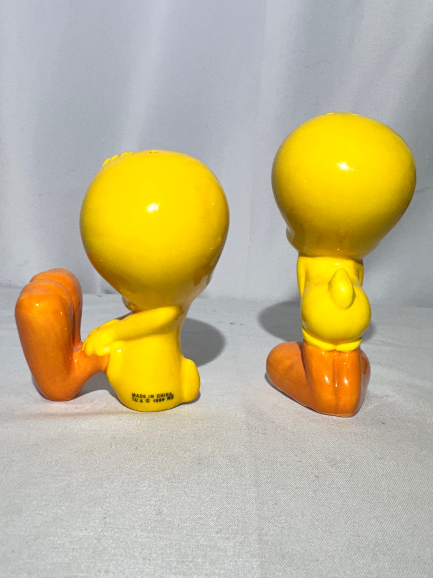 Tweety Bird Salt & Pepper Shaker Set – Warner Bros. Looney Tunes (1999)