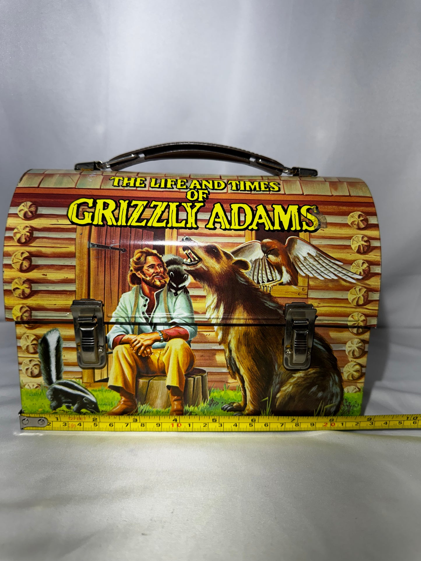 Vintage 1977 The Life and Times of Grizzly Adams Metal Lunch Box & Thermos