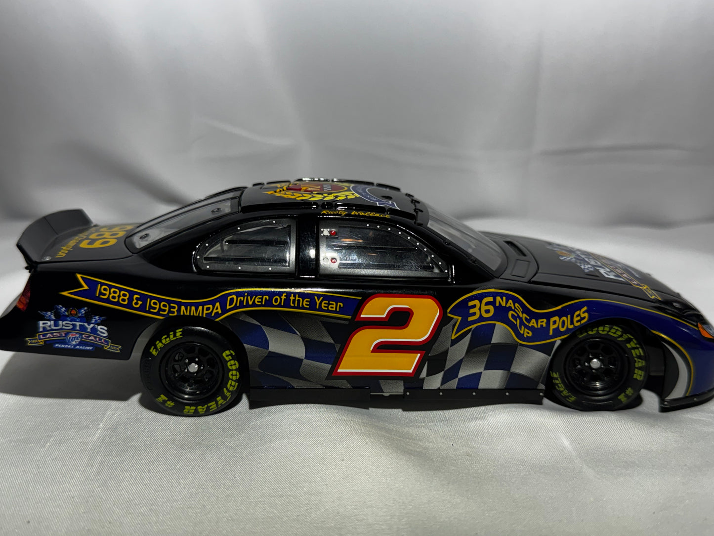 Action Collectibles Rusty Wallace 1989 Penske Racing 1:24 Diecast NASCAR Autographed w/ Box