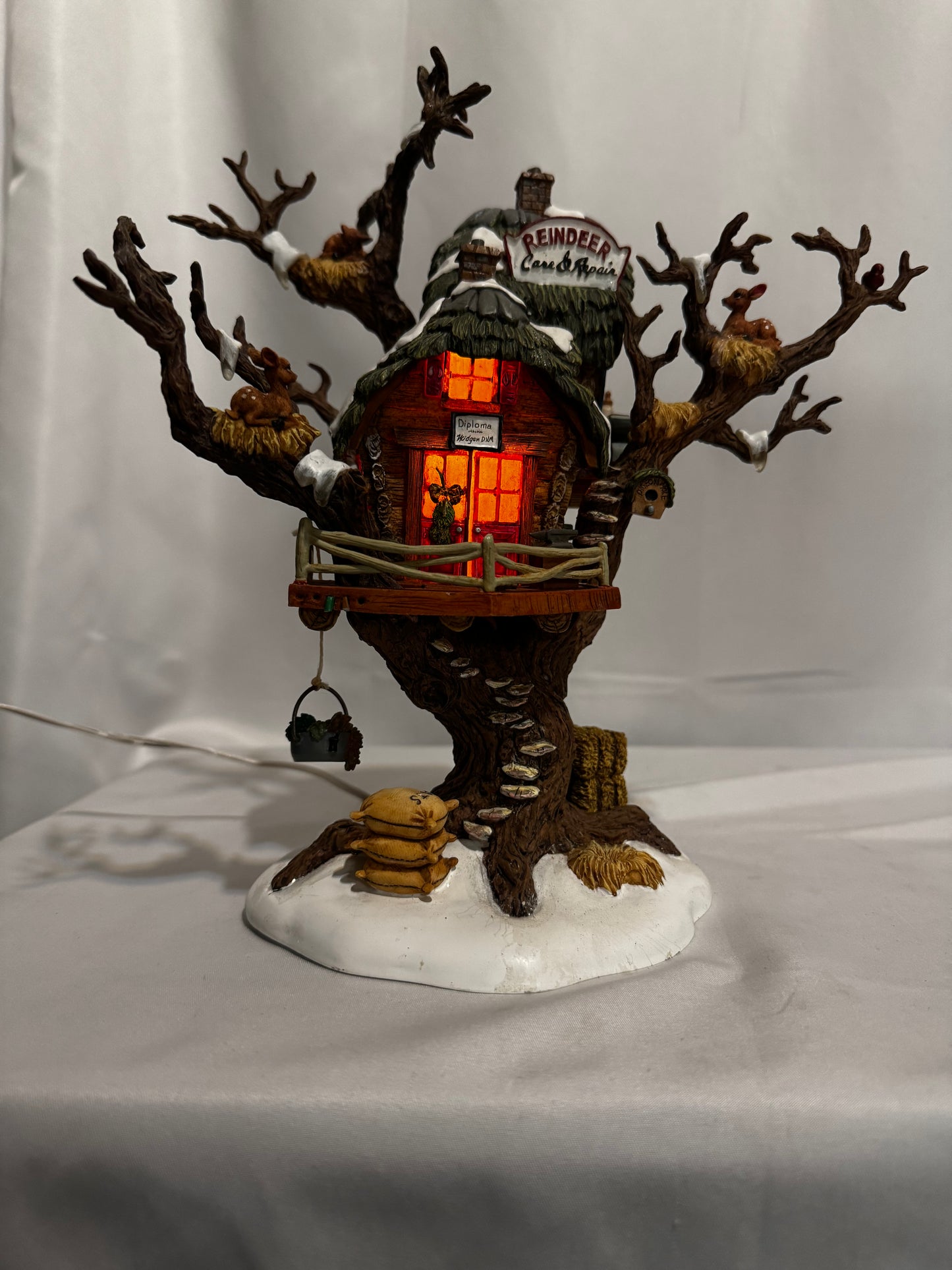 Department 56 North Pole Woods “Reindeer Care & Repair” Lit Building – Item #56.56882