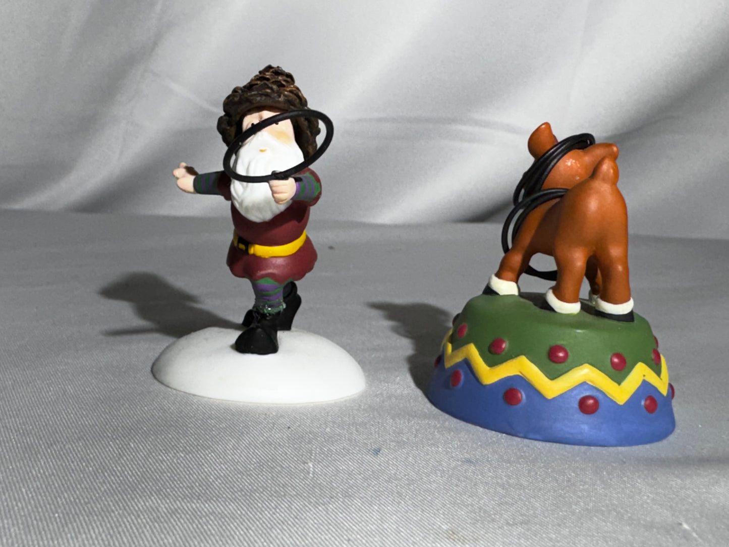 Department 56 North Pole Woods Ring Toss #56931 Retired Elf & Rudolph Figurine Set w/ Box