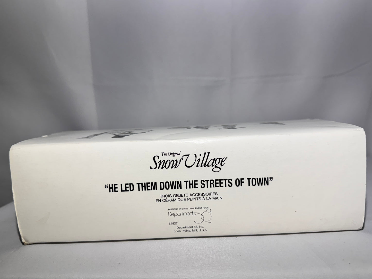 Department 56 “He Led Them Down the Street of Town” – Original Snow Village Collection – Item #54927