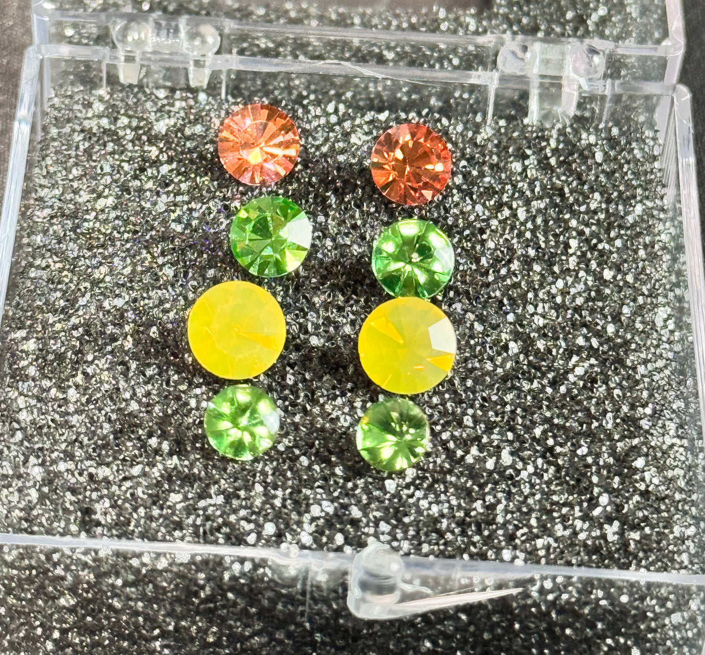 Uranium Gemstone- set of 4 - foil Back - Multi color Round gems