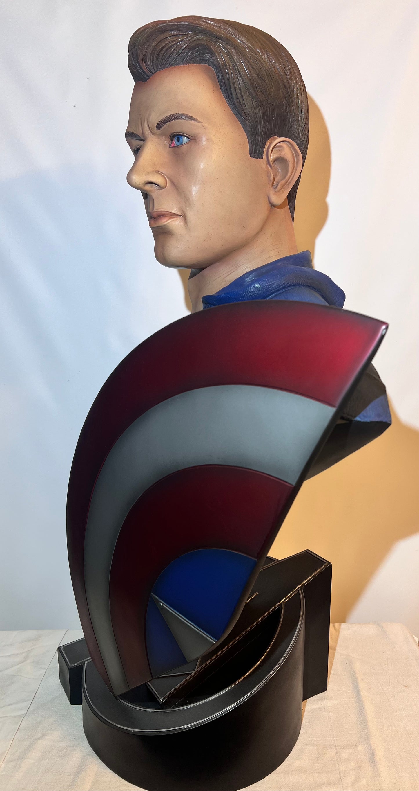 Captain America- 35” Life Size Bust - Chris Evans - 1:1 - Avengers