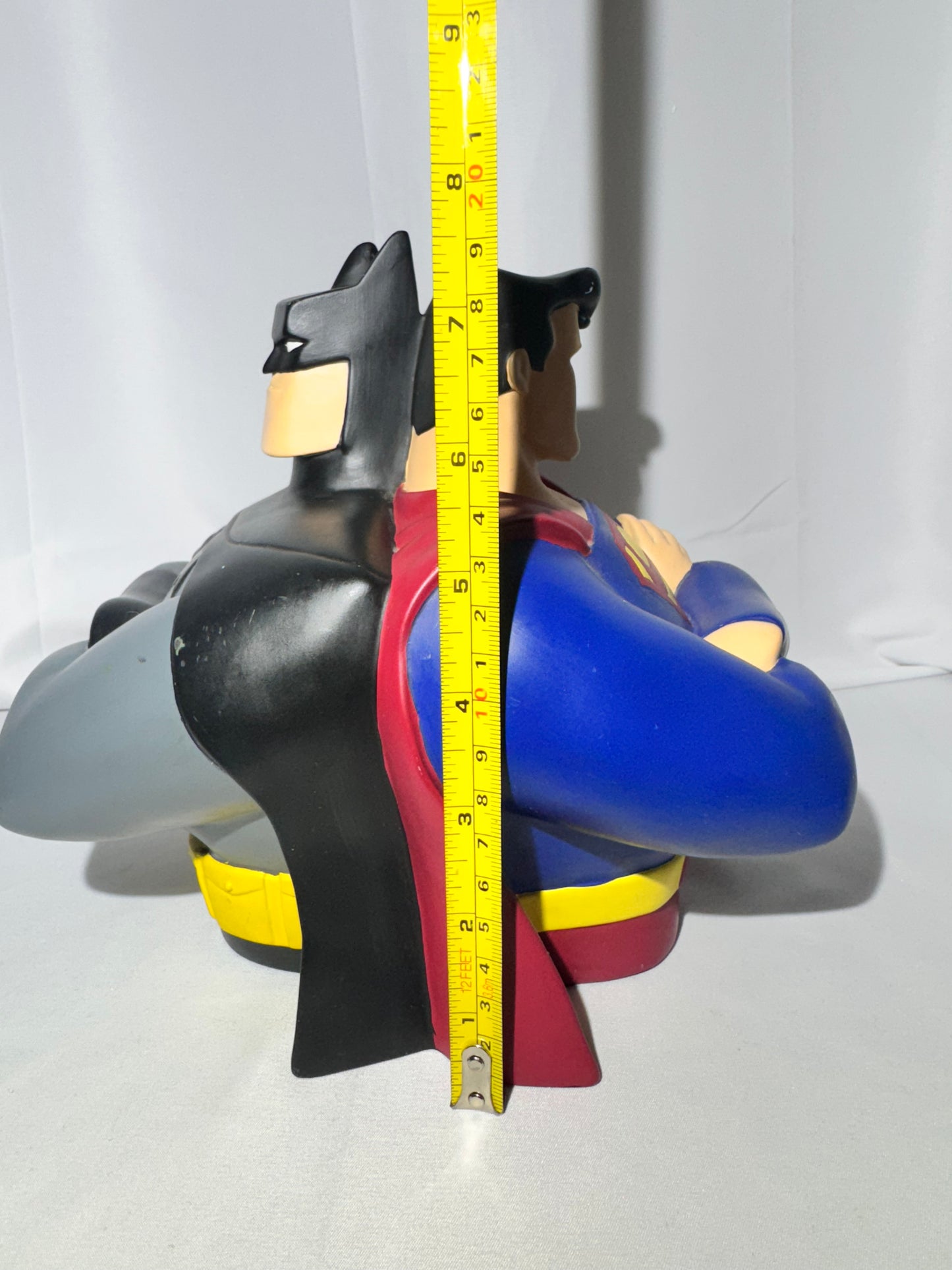 Batman vs Superman- bank- Warner Brothers-DC comics-1999