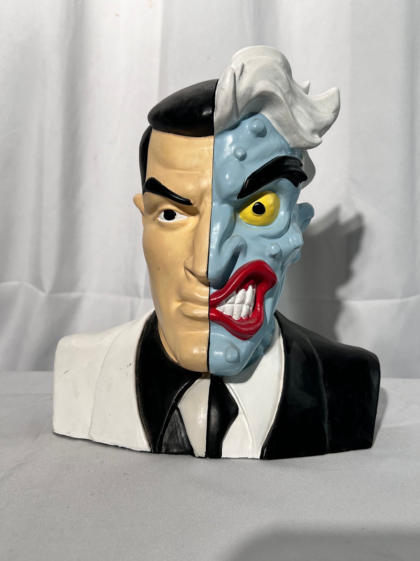 Two Face - 9” bookends - 1995 - DC Comics - Batman character