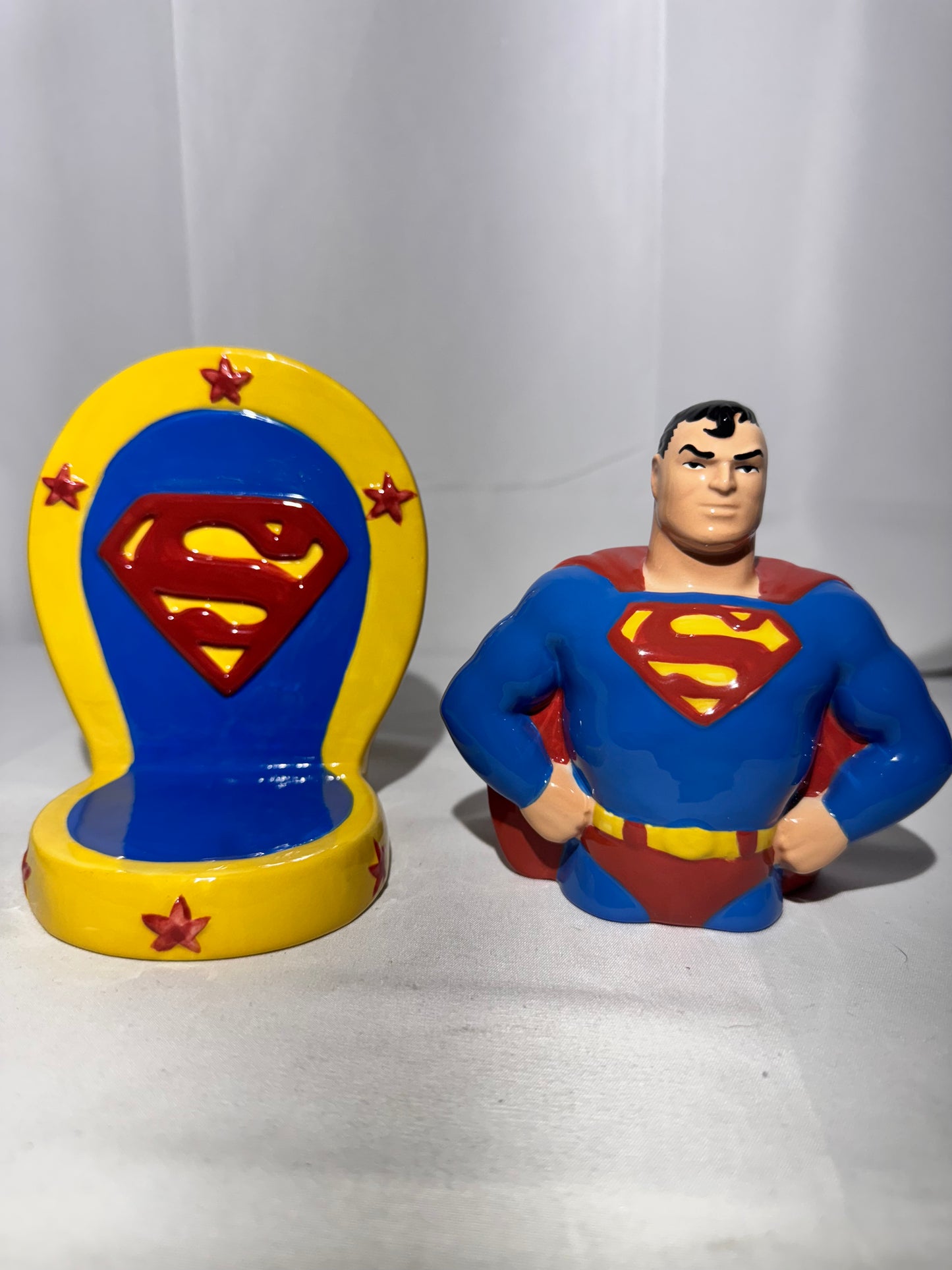 Superman - Salt and Pepper shakers 1997 -Clay Art - Warner Brothers- DC Comics