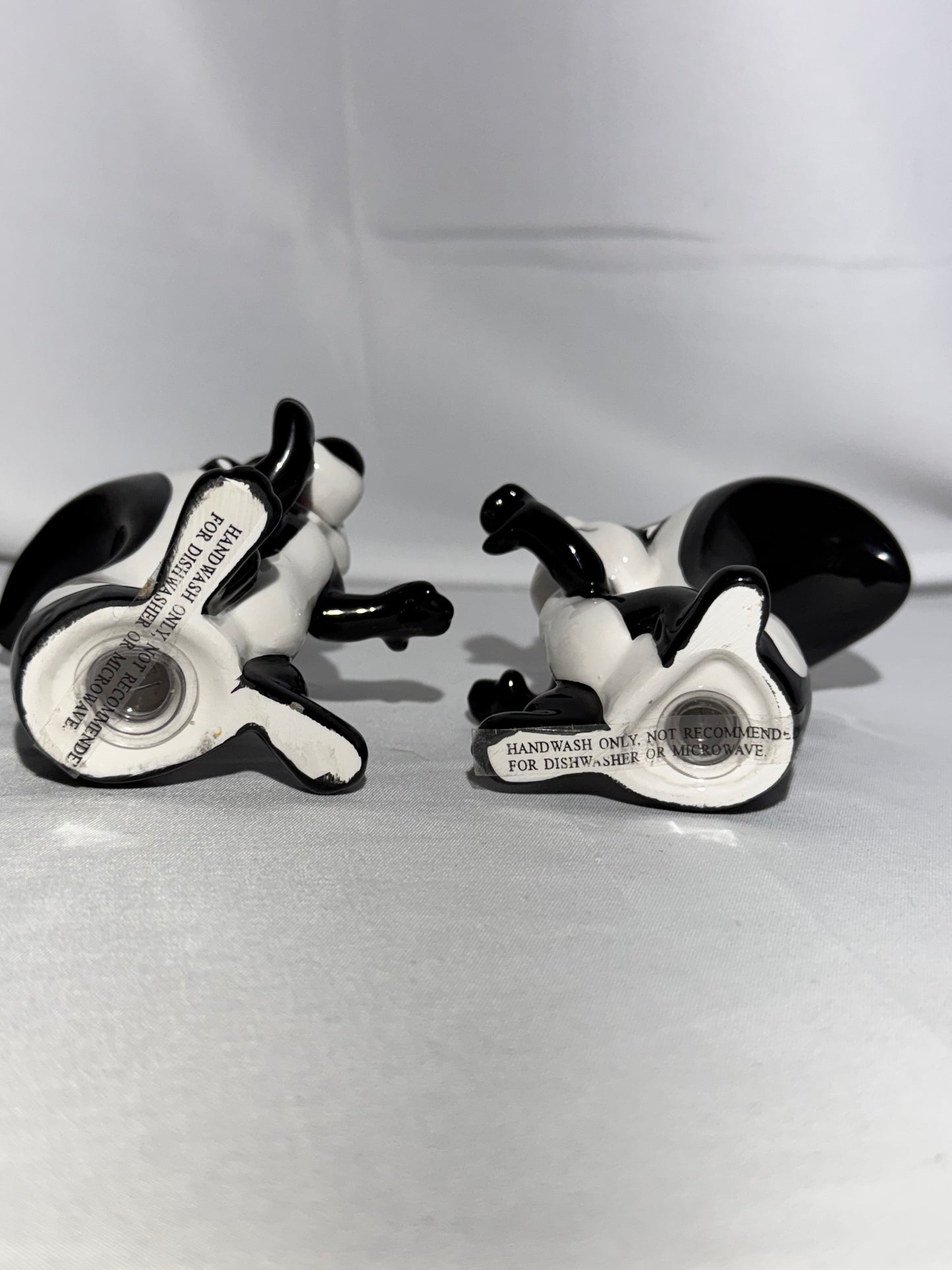 Pepe Le Pew and Penelope-Salt and Pepper Shakers -Warner Brothers-Looney Tunes