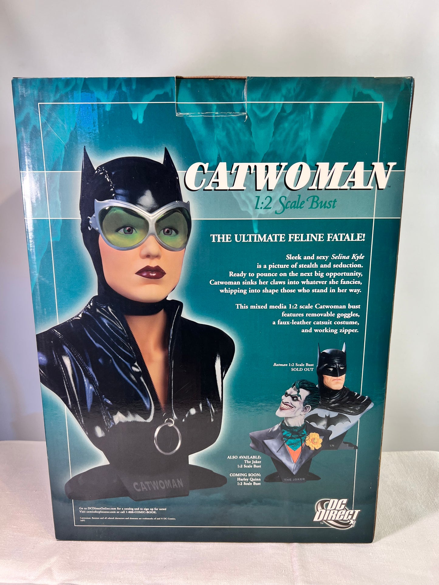 Cat Women 1:2 Scale Bust - Sculpted by Kolby Jukes- # 399/900 Limited Edition-DC Direct