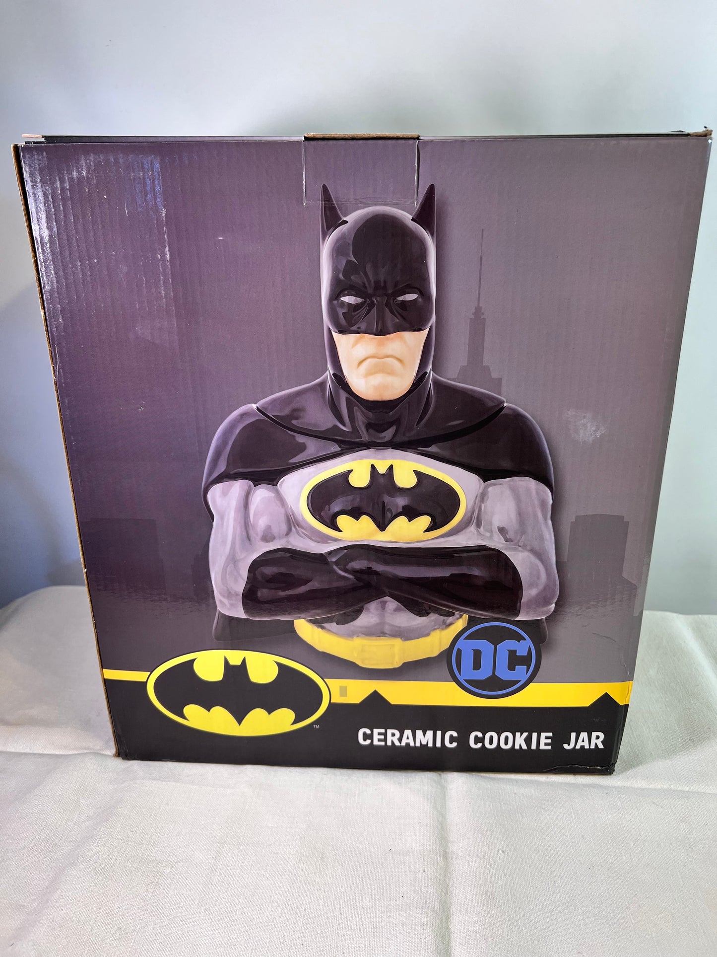 Batman Cookie Jar- Spoontiques-DC Comics- ceramic-21025