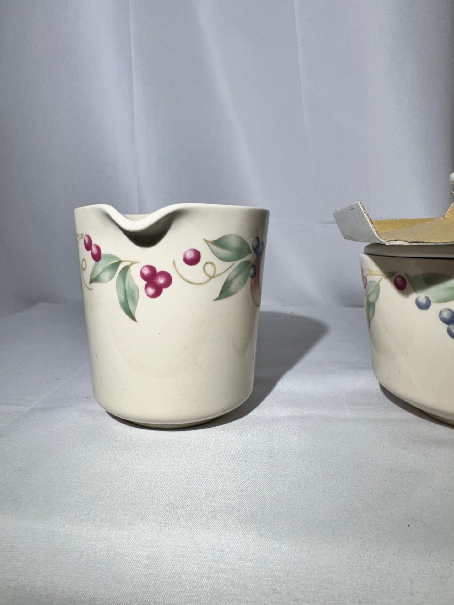 Corelle- Corning- Sugar and Creamer Set - abundance- 6013634