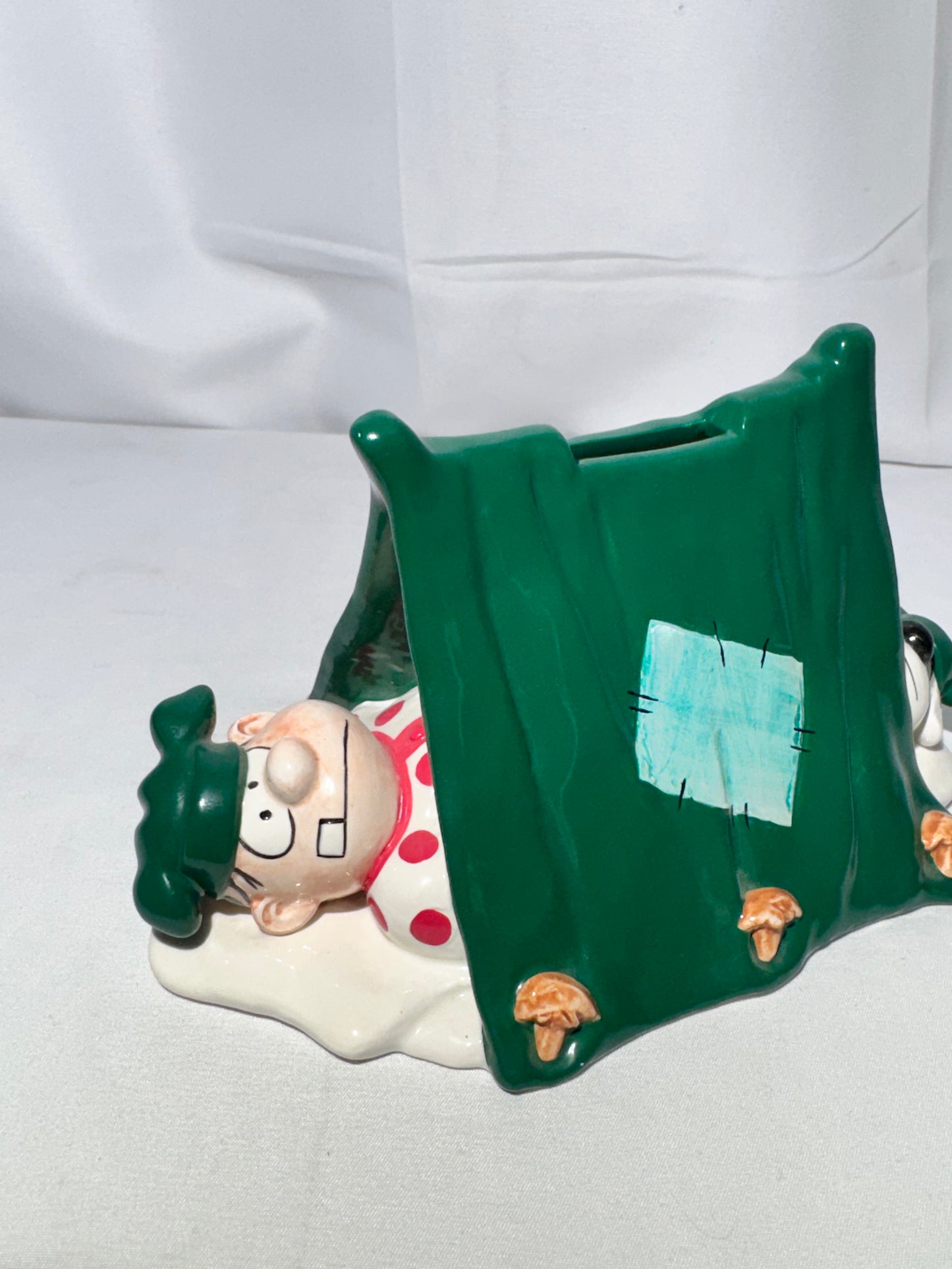 Beatle Bailey - ceramic bank - Enesco - Comic -item number 686530
