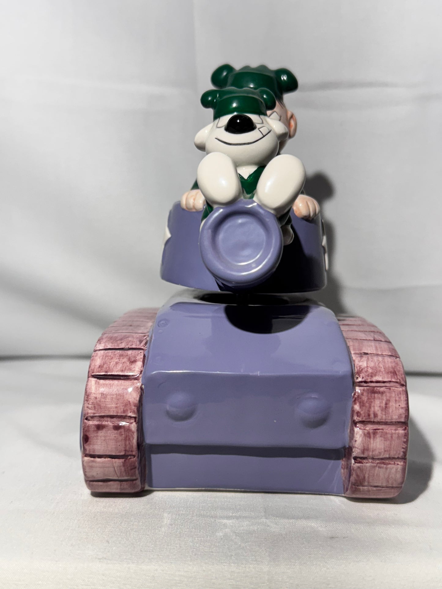 Beatle Bailey - ceramic music box-Sergeant Snorkel and his dog Otto ride in a tank - The Star Spangled Banner - Enesco - Comic -item number 686522