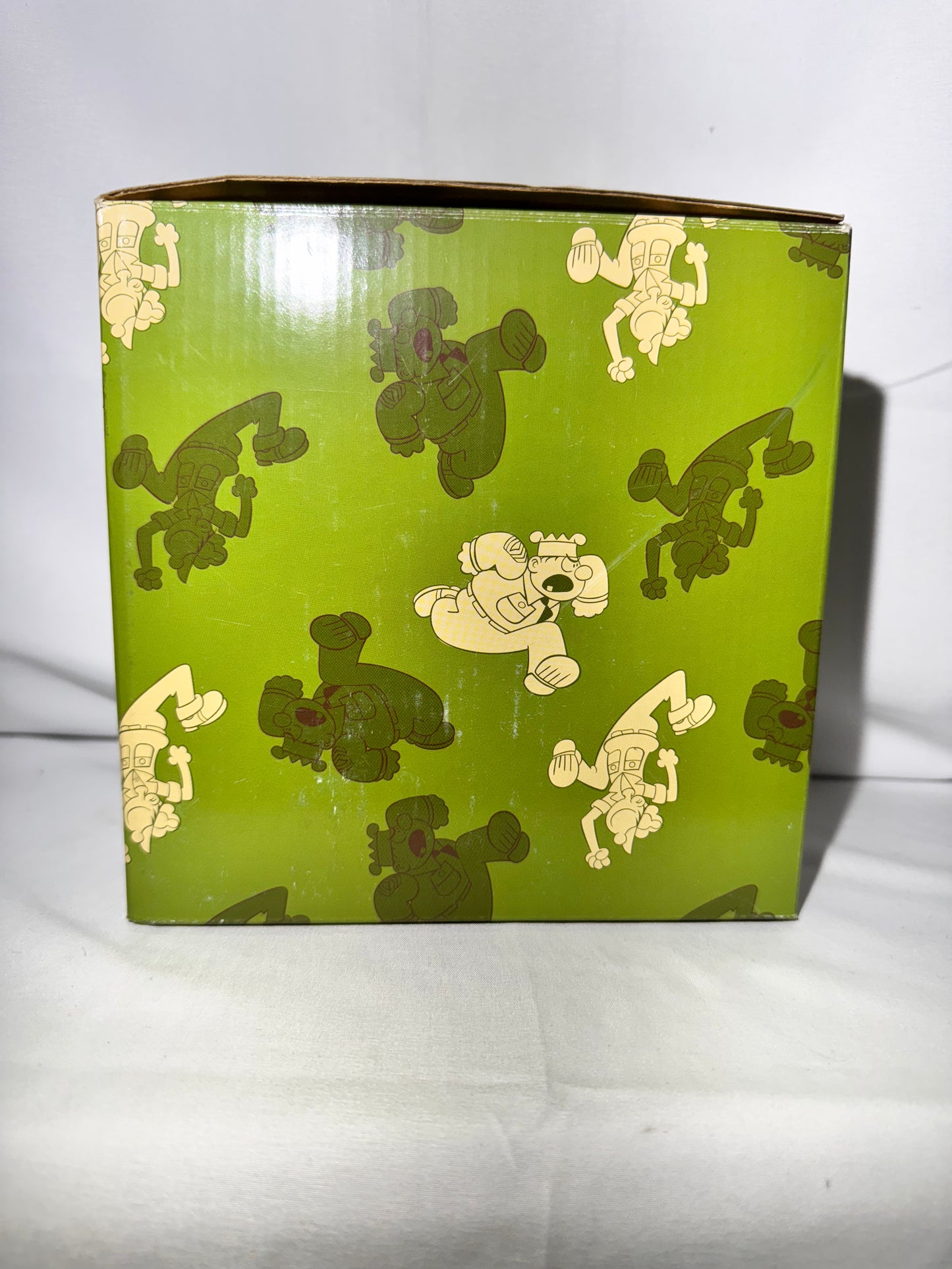 Beatle Bailey - ceramic music box-Sergeant Snorkel and his dog Otto ride in a tank - The Star Spangled Banner - Enesco - Comic -item number 686522