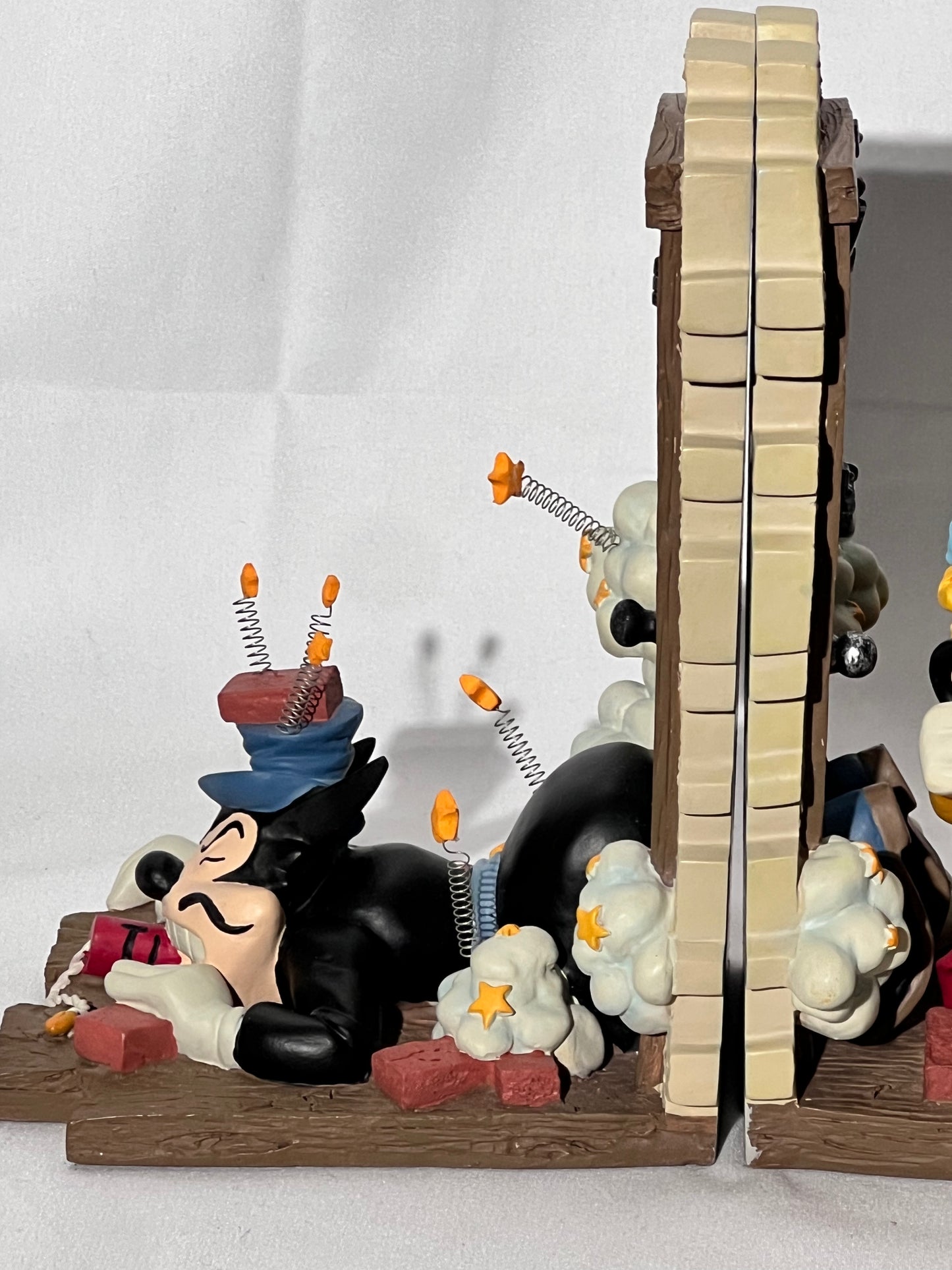 Mighty Mouse- Bookends - terrytoons - Pearl Pureheart - Oil Can Harry