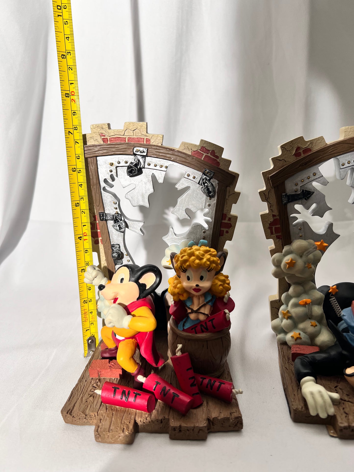 Mighty Mouse- Bookends - terrytoons - Pearl Pureheart - Oil Can Harry