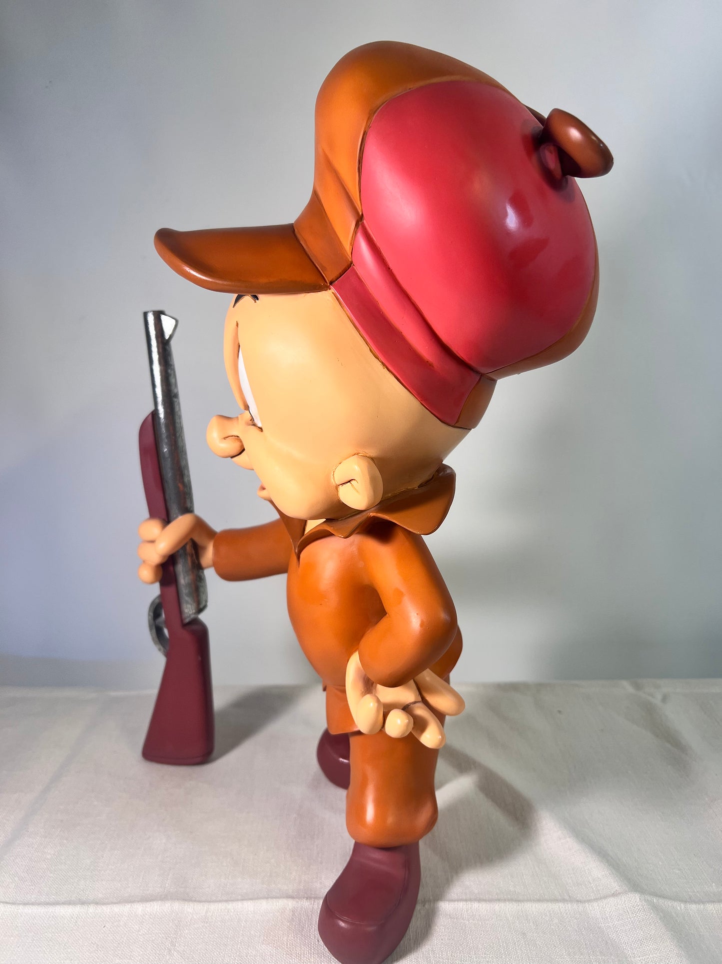 Elmer Fudd-15” tall statue- holding rifle-Warner Brothers-Looney Tunes