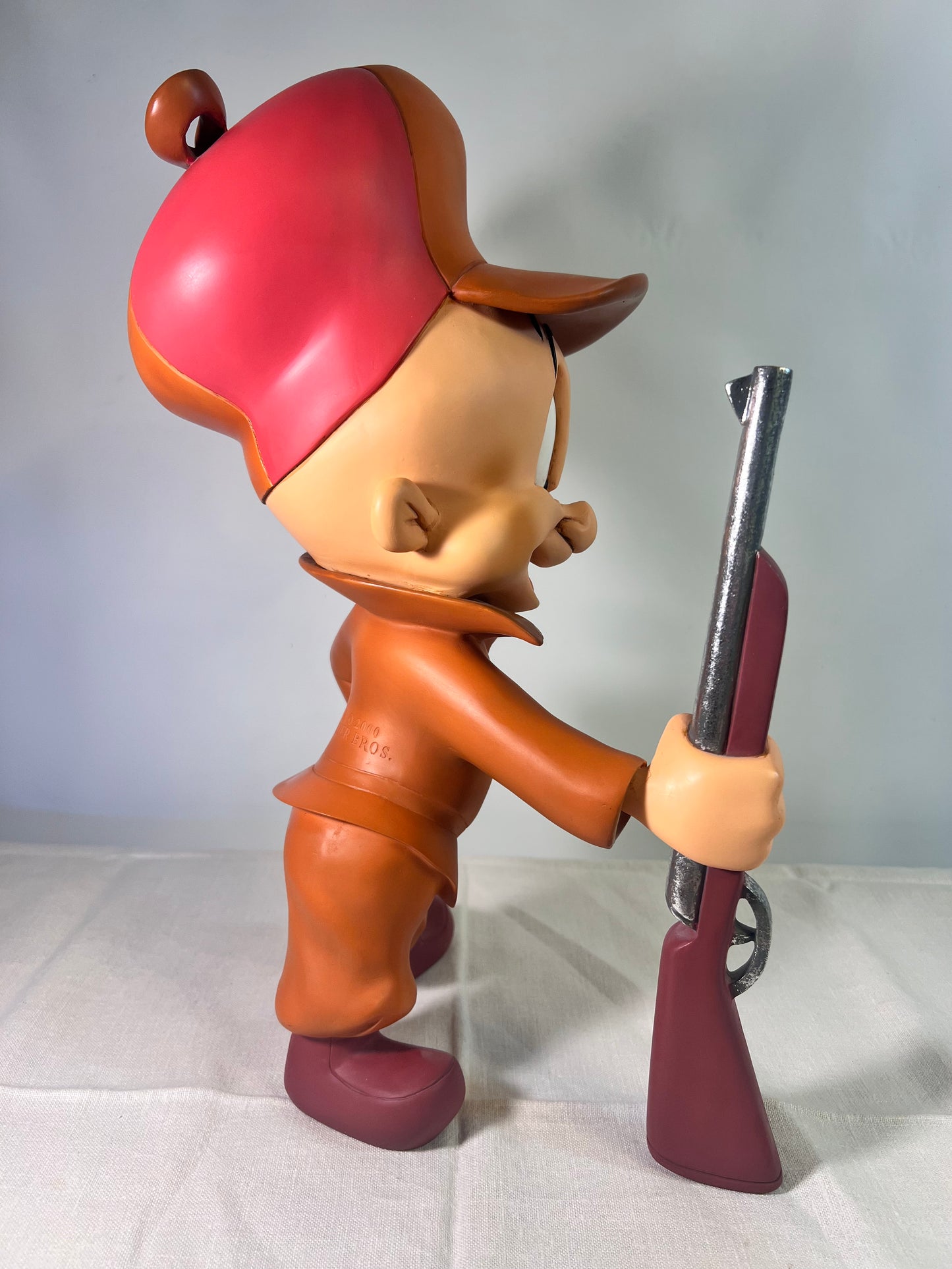 Elmer Fudd-15” tall statue- holding rifle-Warner Brothers-Looney Tunes