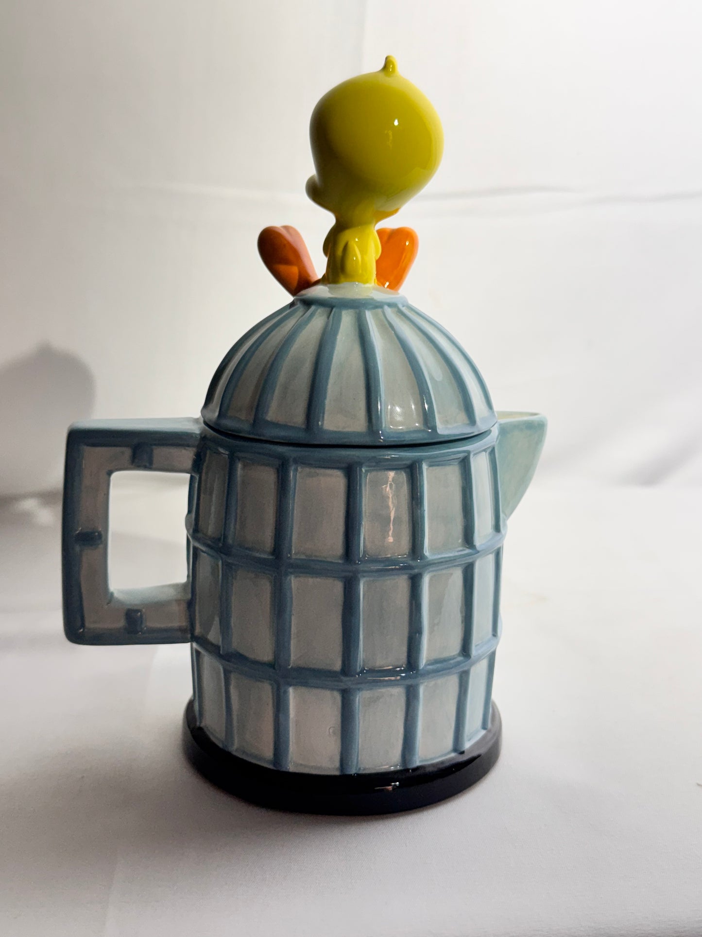 Tweety Bird and Sylvester- Sugar and Creamer set - Looney Tunes- Warner Brothers - 1995