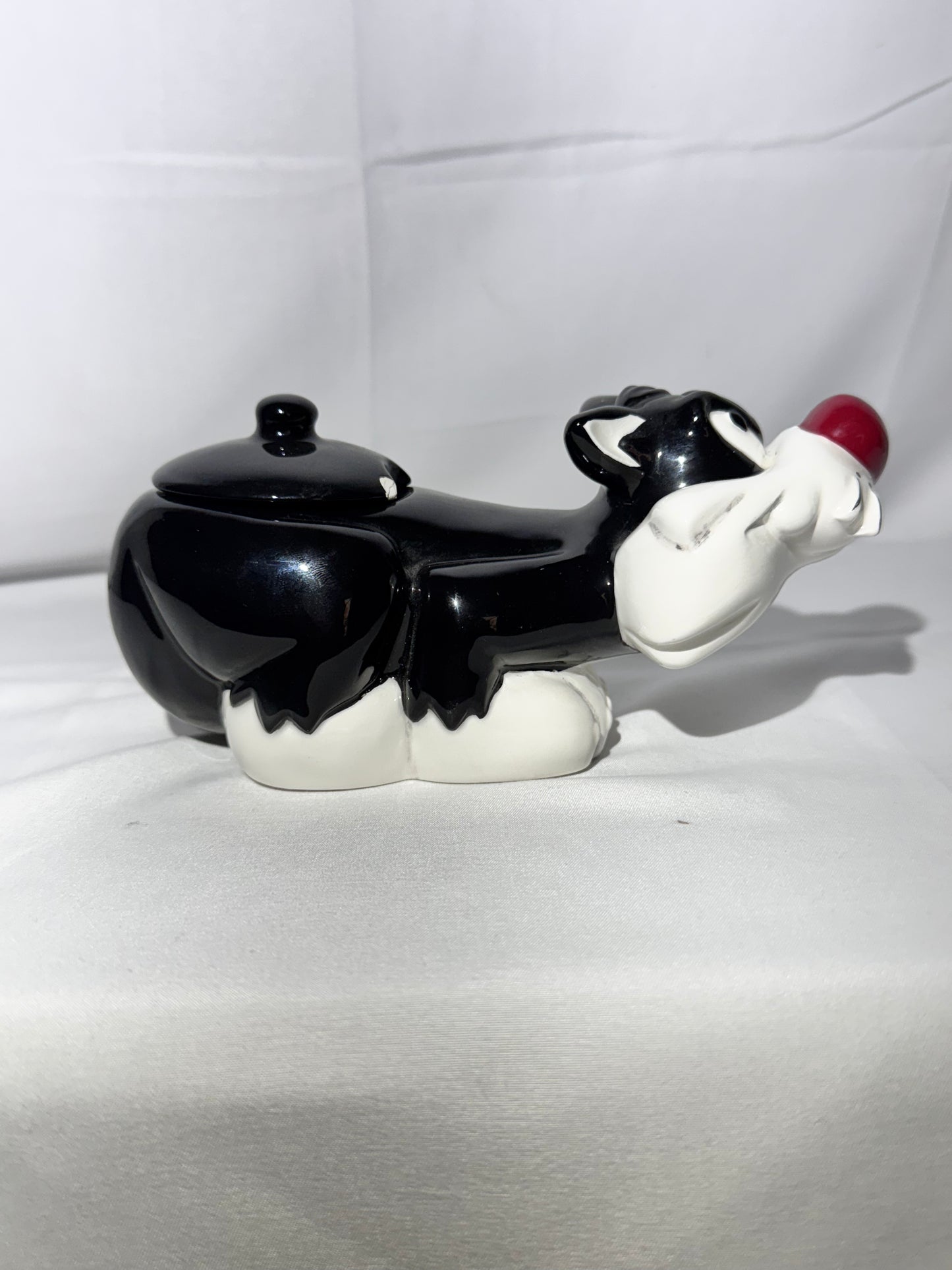 Tweety Bird and Sylvester- Sugar and Creamer set - Looney Tunes- Warner Brothers - 1995