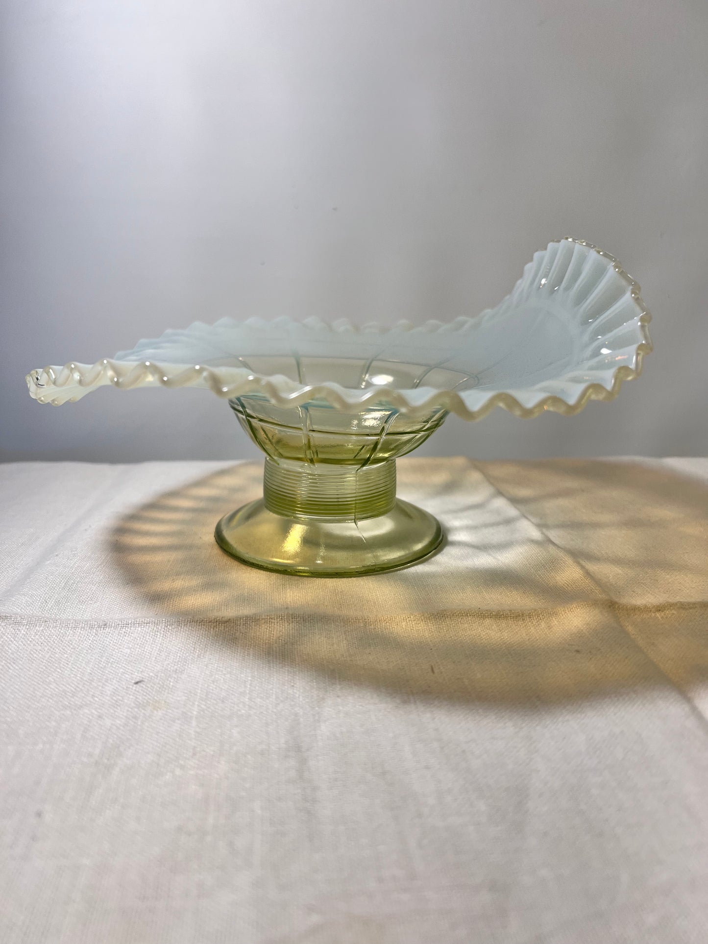 Uranium- Fenton- Ruffled footed-Bowl