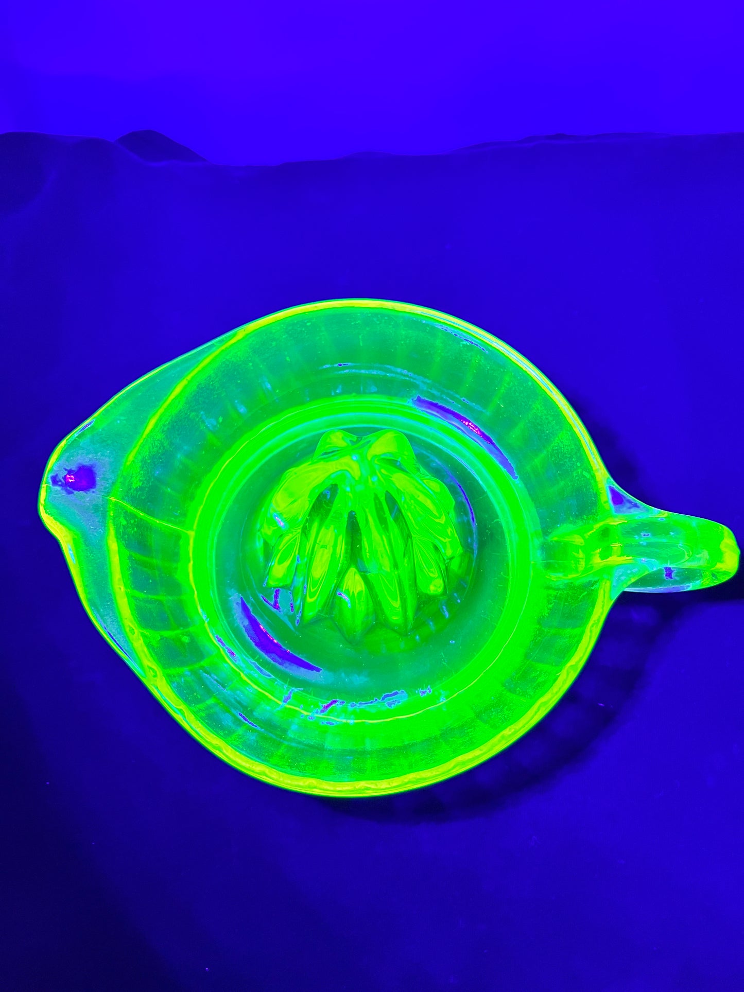 Uranium- Juicer-Anchor Hawkings-Glass ware